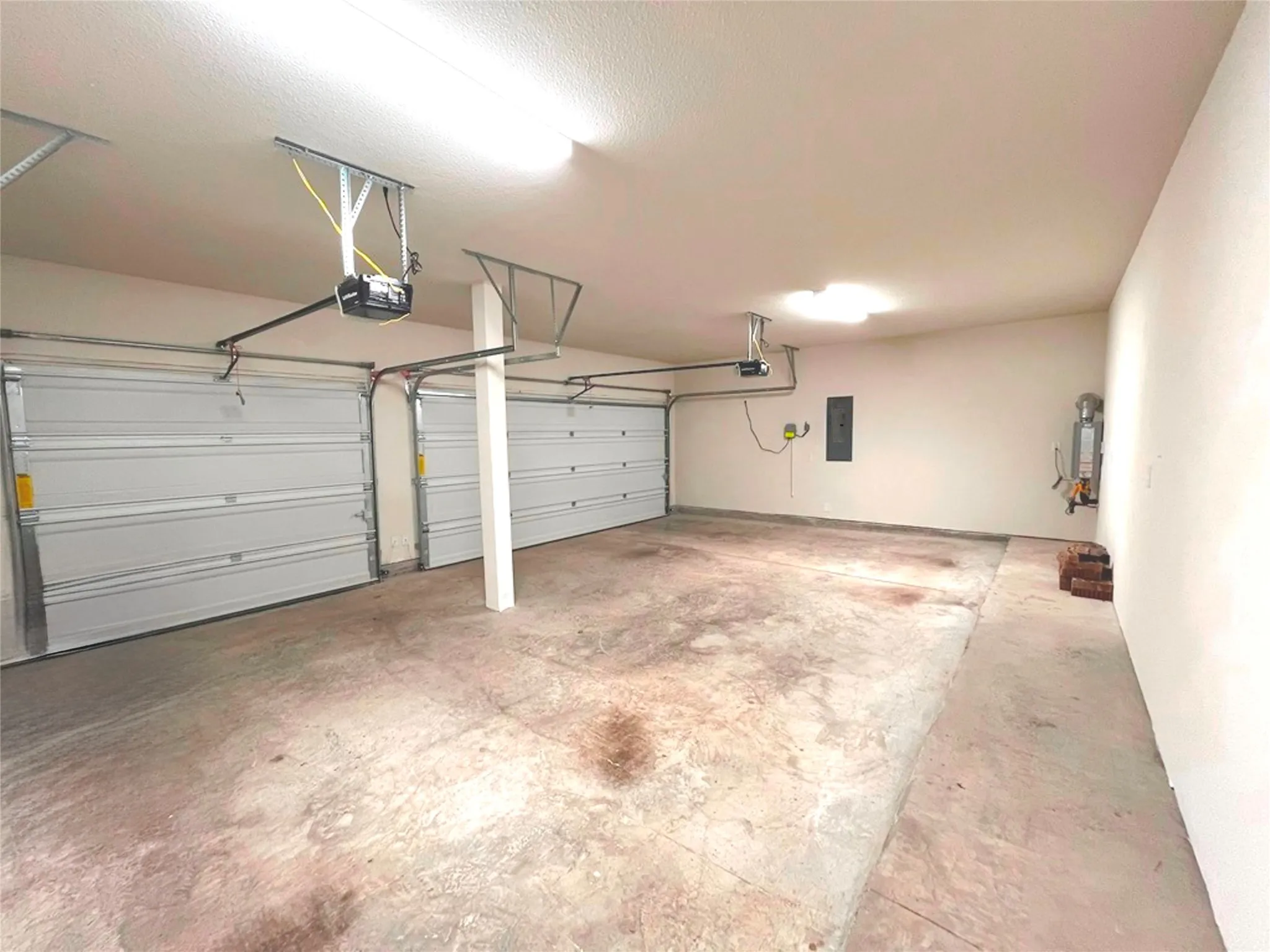 Single Family Residence For Sale in Kaufman County , 1729 Whitney Drive, Forney, Texas 75126, 4 Bedroom, 4 Bathroom, 3 Garage spaces, 3,030 Sqft, built in 2022, mls#21357669, Real Estate Agent in Forney, Homes For Sale in Kaufman county, Homes For Sale in Forney, Realtor in Forney Texas, Real Estate Brokerage Independent Realty Texas, Luminita Cordes Realtor
