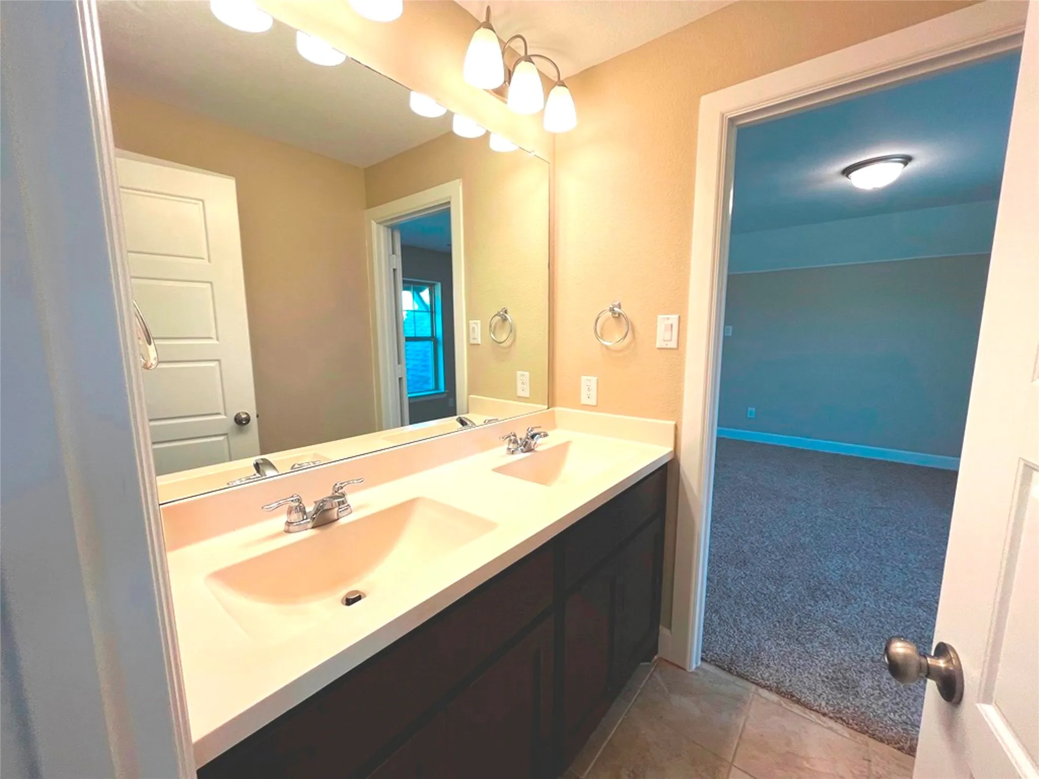 Single Family Residence For Sale in Kaufman County , 1729 Whitney Drive, Forney, Texas 75126, 4 Bedroom, 4 Bathroom, 3 Garage spaces, 3,030 Sqft, built in 2022, mls#21357669, Real Estate Agent in Forney, Homes For Sale in Kaufman county, Homes For Sale in Forney, Realtor in Forney Texas, Real Estate Brokerage Independent Realty Texas, Luminita Cordes Realtor