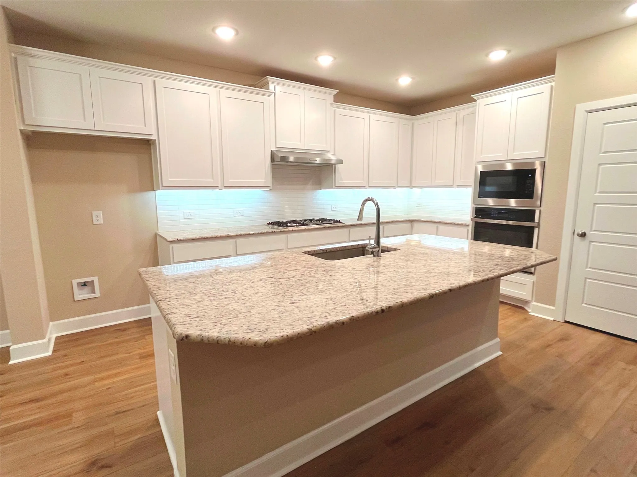 Single Family Residence For Sale in Kaufman County , 1729 Whitney Drive, Forney, Texas 75126, 4 Bedroom, 4 Bathroom, 3 Garage spaces, 3,030 Sqft, built in 2022, mls#21357669, Real Estate Agent in Forney, Homes For Sale in Kaufman county, Homes For Sale in Forney, Realtor in Forney Texas, Real Estate Brokerage Independent Realty Texas, Luminita Cordes Realtor