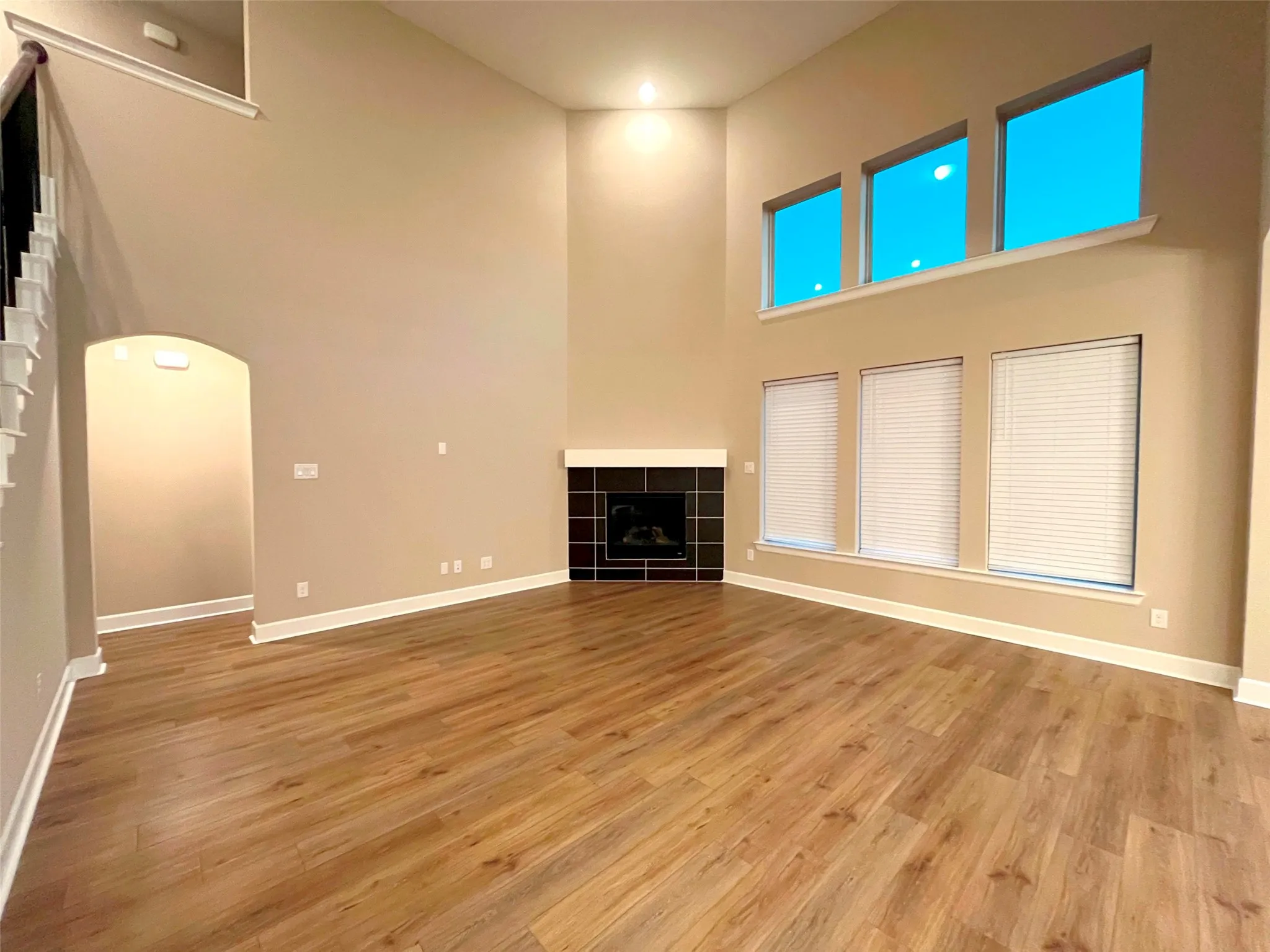 Single Family Residence For Sale in Kaufman County , 1729 Whitney Drive, Forney, Texas 75126, 4 Bedroom, 4 Bathroom, 3 Garage spaces, 3,030 Sqft, built in 2022, mls#21357669, Real Estate Agent in Forney, Homes For Sale in Kaufman county, Homes For Sale in Forney, Realtor in Forney Texas, Real Estate Brokerage Independent Realty Texas, Luminita Cordes Realtor
