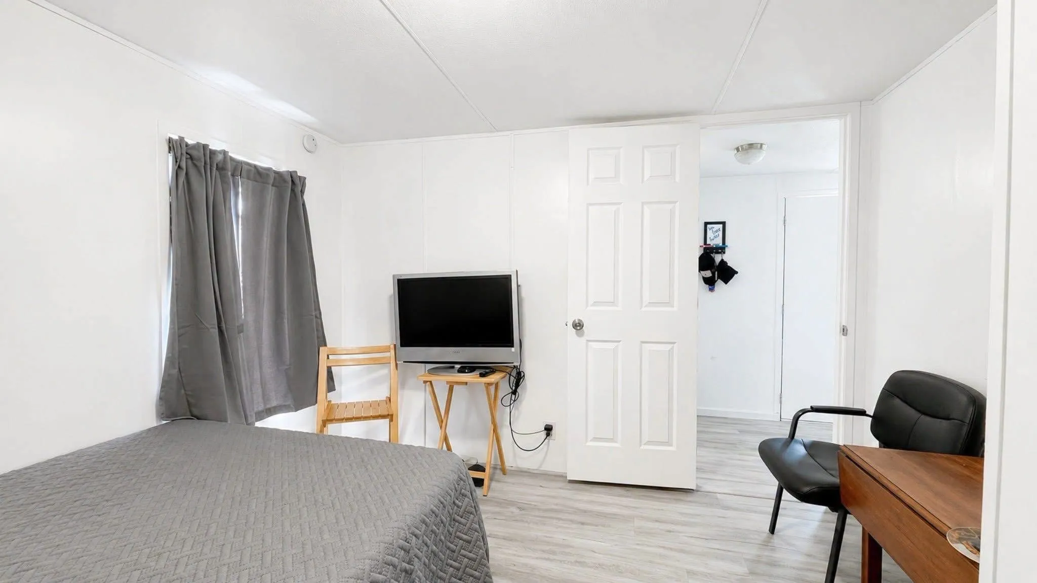 Mobile Home For Sale in Wood County , 232 White Dove Drive, Quitman, Texas 75783, 2 Bedroom, 2 Bathroom, Garage spaces, 896 Sqft, built in 1998, Price $92,000, mls#21358156, Real Estate Agent in Quitman, Homes For Sale in Wood county, Homes For Sale in Quitman, Realtor in Quitman Texas, Real Estate Brokerage Independent Realty Texas, Luminita Cordes Realtor