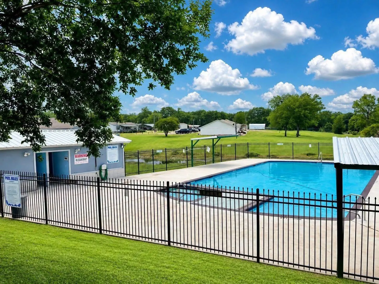 Mobile Home For Sale in Wood County , 232 White Dove Drive, Quitman, Texas 75783, 2 Bedroom, 2 Bathroom, Garage spaces, 896 Sqft, built in 1998, Price $92,000, mls#21358156, Real Estate Agent in Quitman, Homes For Sale in Wood county, Homes For Sale in Quitman, Realtor in Quitman Texas, Real Estate Brokerage Independent Realty Texas, Luminita Cordes Realtor