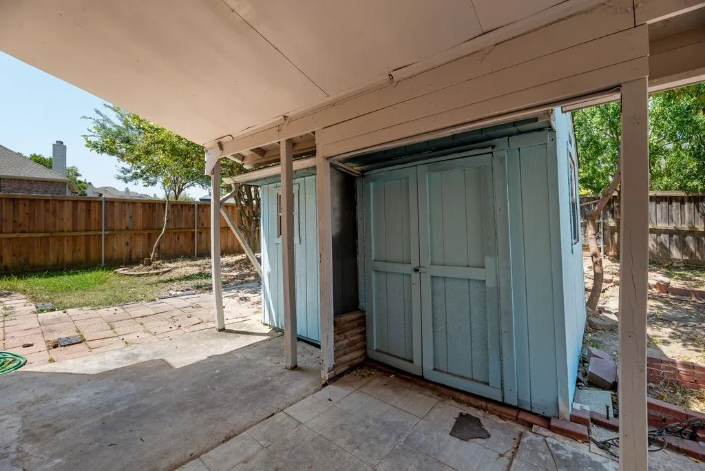 Single Family Residence For Sale in Dallas County , 3913 Goose Creek Parkway, Garland, Texas 75040, 4 Bedroom, 3 Bathroom, 2 Garage spaces, 2,522 Sqft, built in 2003, mls#21357864, Real Estate Agent in Garland, Homes For Sale in Dallas county, Homes For Sale in Garland, Realtor in Garland Texas, Real Estate Brokerage Independent Realty Texas, Luminita Cordes Realtor