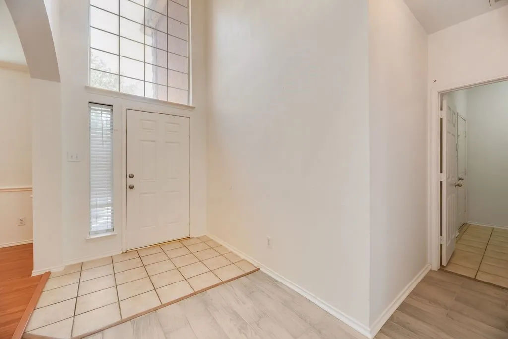 Single Family Residence For Sale in Dallas County , 3913 Goose Creek Parkway, Garland, Texas 75040, 4 Bedroom, 3 Bathroom, 2 Garage spaces, 2,522 Sqft, built in 2003, mls#21357864, Real Estate Agent in Garland, Homes For Sale in Dallas county, Homes For Sale in Garland, Realtor in Garland Texas, Real Estate Brokerage Independent Realty Texas, Luminita Cordes Realtor