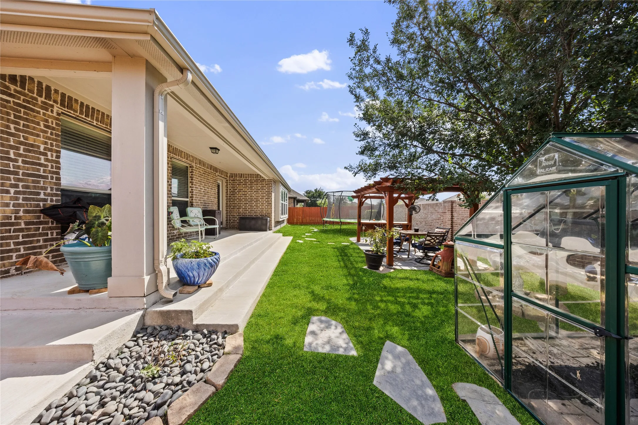 Single Family Residence For Sale in Rockwall County , 949 Mangrove Drive, Fate, Texas 75087, 4 Bedroom, 3 Bathroom, 3 Garage spaces, 2,333 Sqft, built in 2017, mls#21352903, Real Estate Agent in Fate, Homes For Sale in Rockwall county, Homes For Sale in Fate, Realtor in Fate Texas, Real Estate Brokerage Independent Realty Texas, Luminita Cordes Realtor
