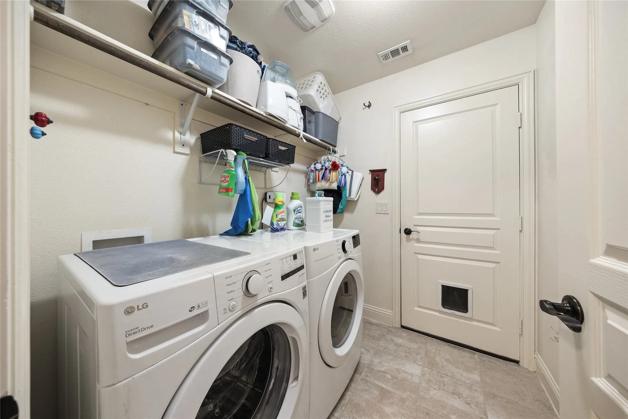 Single Family Residence For Sale in Rockwall County , 949 Mangrove Drive, Fate, Texas 75087, 4 Bedroom, 3 Bathroom, 3 Garage spaces, 2,333 Sqft, built in 2017, mls#21352903, Real Estate Agent in Fate, Homes For Sale in Rockwall county, Homes For Sale in Fate, Realtor in Fate Texas, Real Estate Brokerage Independent Realty Texas, Luminita Cordes Realtor