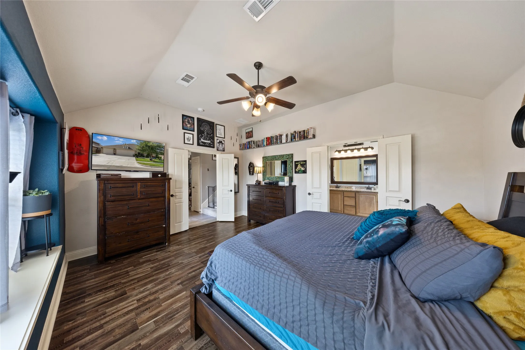 Single Family Residence For Sale in Rockwall County , 949 Mangrove Drive, Fate, Texas 75087, 4 Bedroom, 3 Bathroom, 3 Garage spaces, 2,333 Sqft, built in 2017, mls#21352903, Real Estate Agent in Fate, Homes For Sale in Rockwall county, Homes For Sale in Fate, Realtor in Fate Texas, Real Estate Brokerage Independent Realty Texas, Luminita Cordes Realtor