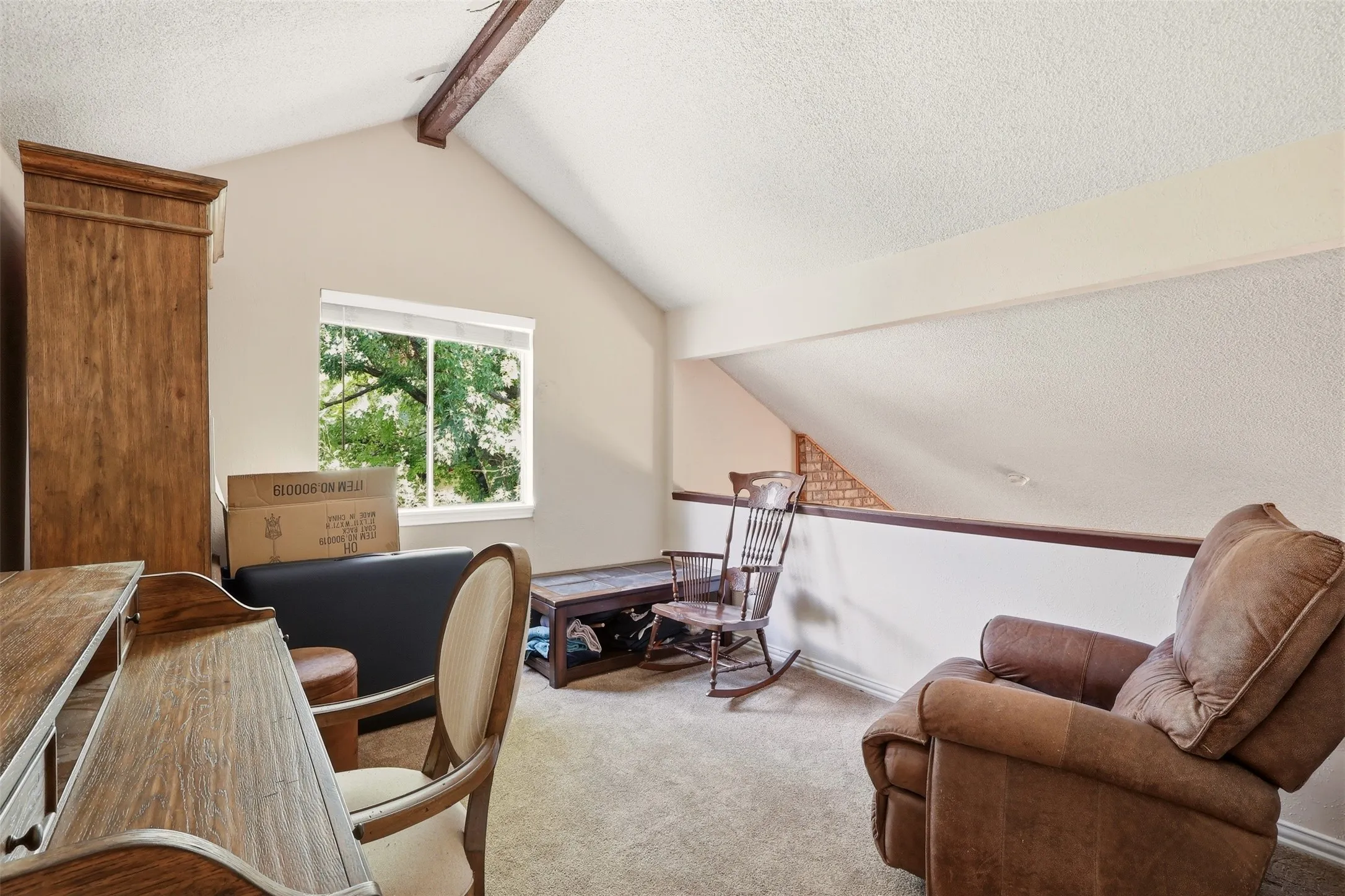 Loft bedroom upstairs with nice high ceilings, a door and closet.  $1500 contractor bid to close the opening.