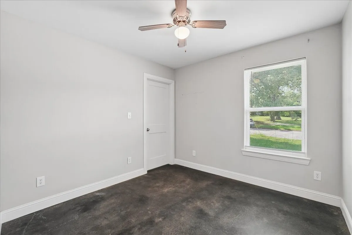 Single Family Residence For Rent in Grayson County , 501 E Day Street, Denison, Texas 75021, 3 Bedroom, 2 Bathroom, Garage spaces, 1,214 Sqft, built in 2022, mls#21358537, Real Estate Agent in Denison, Homes For Rent in Grayson county, Homes For Rent in Denison, Realtor in Denison Texas, Real Estate Brokerage Independent Realty Texas, Luminita Cordes Realtor