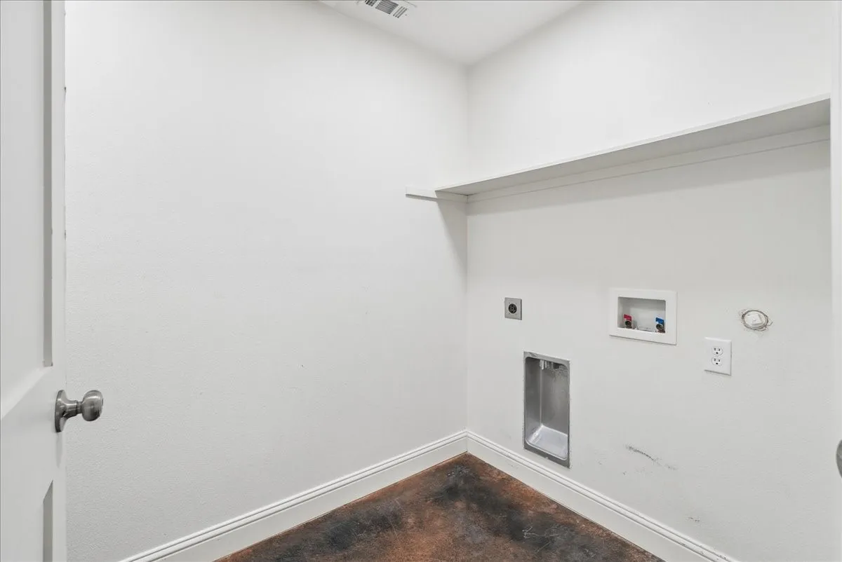 Single Family Residence For Rent in Grayson County , 501 E Day Street, Denison, Texas 75021, 3 Bedroom, 2 Bathroom, Garage spaces, 1,214 Sqft, built in 2022, mls#21358537, Real Estate Agent in Denison, Homes For Rent in Grayson county, Homes For Rent in Denison, Realtor in Denison Texas, Real Estate Brokerage Independent Realty Texas, Luminita Cordes Realtor