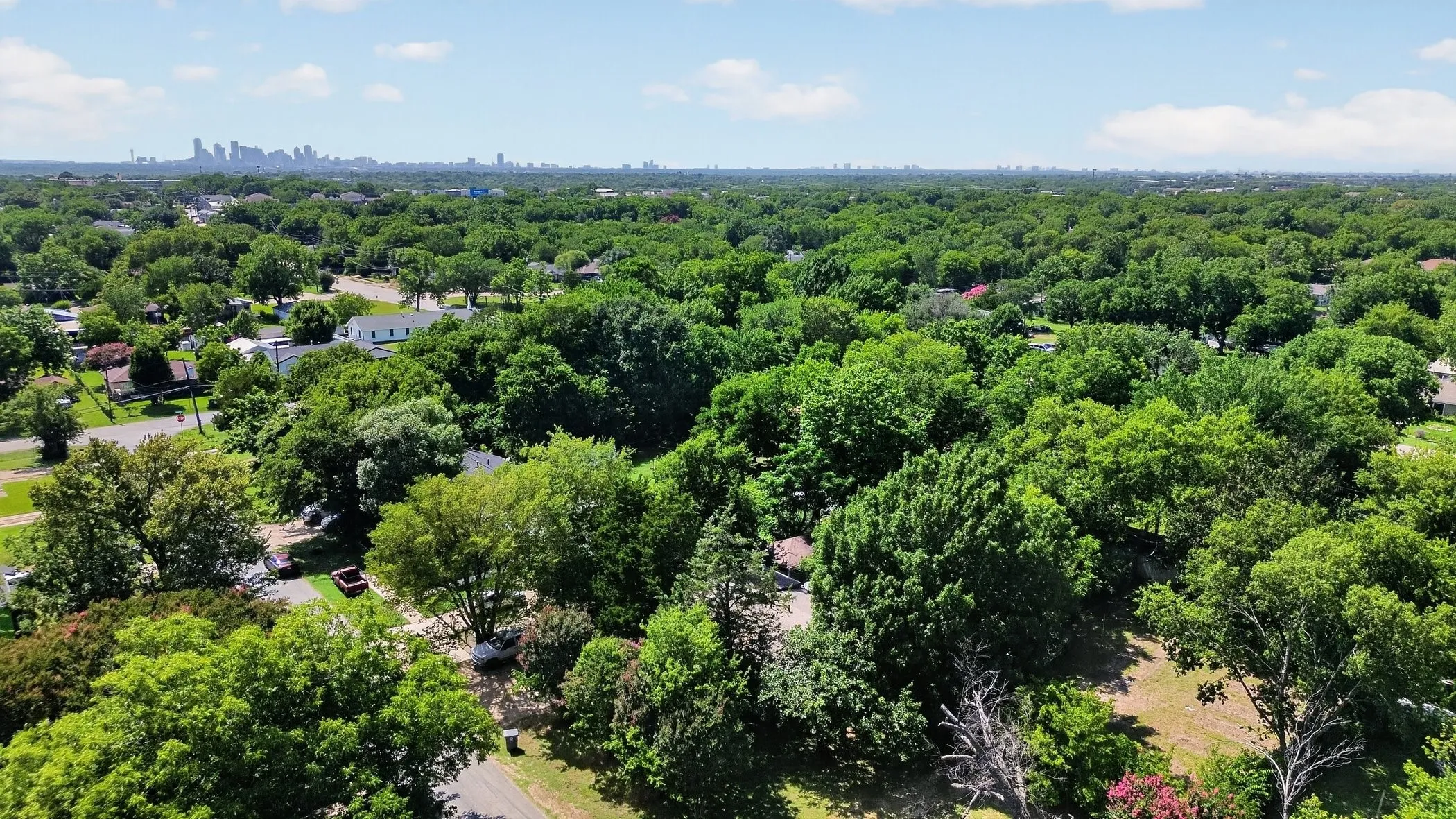 Single Family Residence For Sale in Dallas County , 8323 Lapanto Lane, Dallas, Texas 75227, 3 Bedroom, 2 Bathroom, Garage spaces, 1,013 Sqft, built in 1947, Price $315,000, mls#21358526, Real Estate Agent in Dallas, Homes For Sale in Dallas county, Homes For Sale in Dallas, Realtor in Dallas Texas, Real Estate Brokerage Independent Realty Texas, Luminita Cordes Realtor