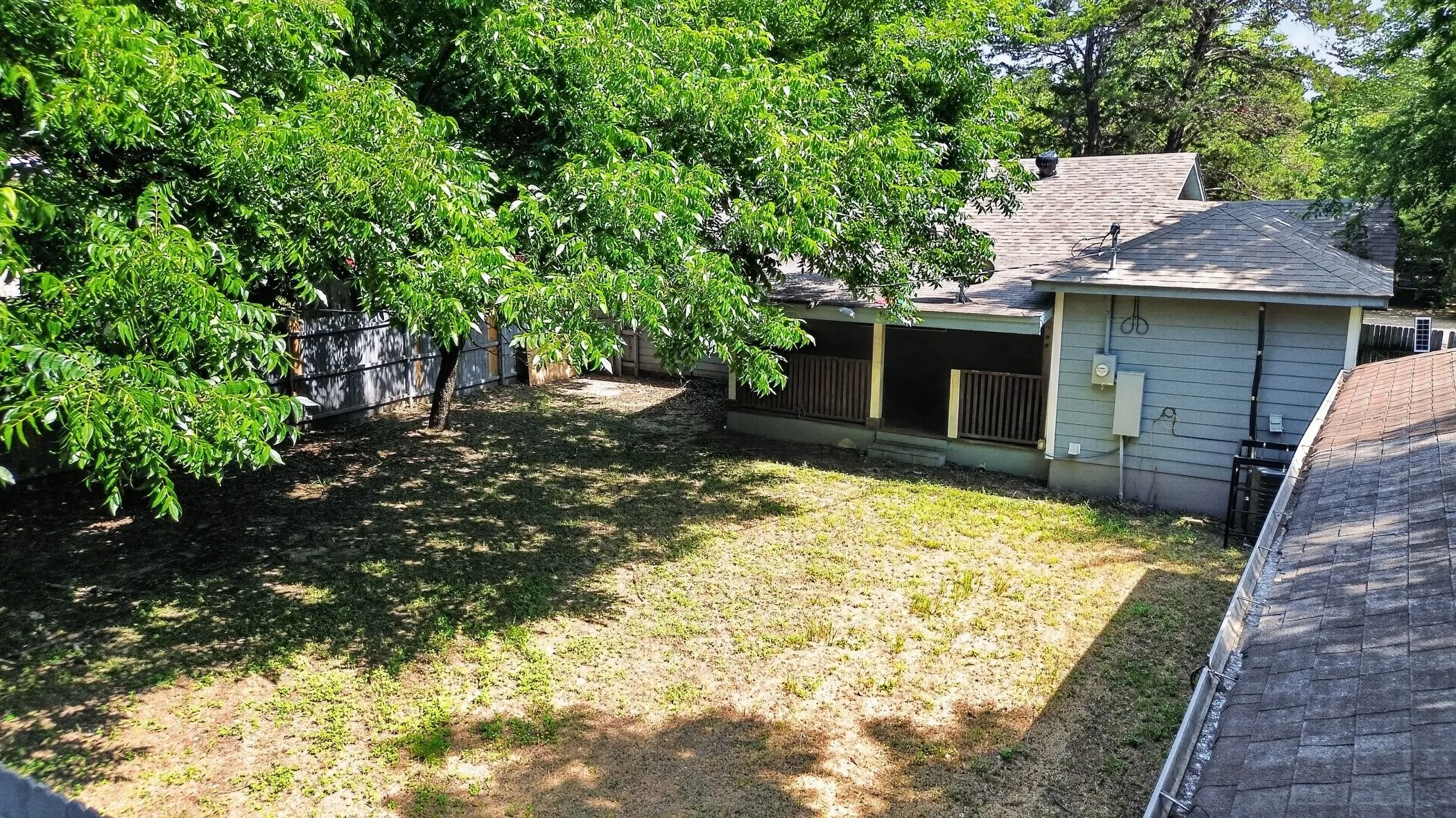 Single Family Residence For Sale in Dallas County , 8323 Lapanto Lane, Dallas, Texas 75227, 3 Bedroom, 2 Bathroom, Garage spaces, 1,013 Sqft, built in 1947, Price $315,000, mls#21358526, Real Estate Agent in Dallas, Homes For Sale in Dallas county, Homes For Sale in Dallas, Realtor in Dallas Texas, Real Estate Brokerage Independent Realty Texas, Luminita Cordes Realtor