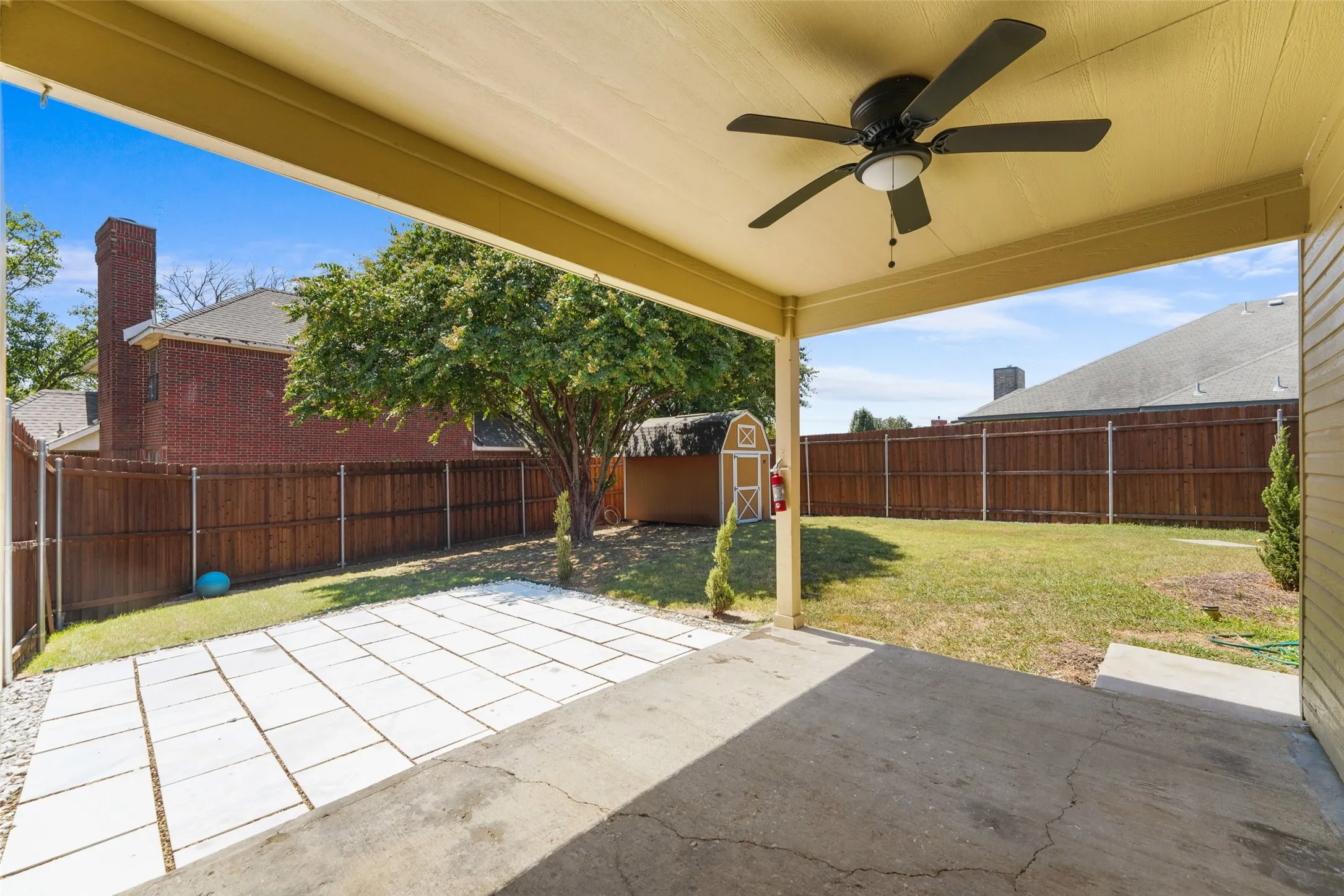 Single Family Residence For Sale in Dallas County , 1064 The Meadows Parkway, De Soto, Texas 75115, 4 Bedroom, 2 Bathroom, 2 Garage spaces, 2,310 Sqft, built in 1998, mls#21358541, Real Estate Agent in De Soto, Homes For Sale in Dallas county, Homes For Sale in De Soto, Realtor in De Soto Texas, Real Estate Brokerage Independent Realty Texas, Luminita Cordes Realtor