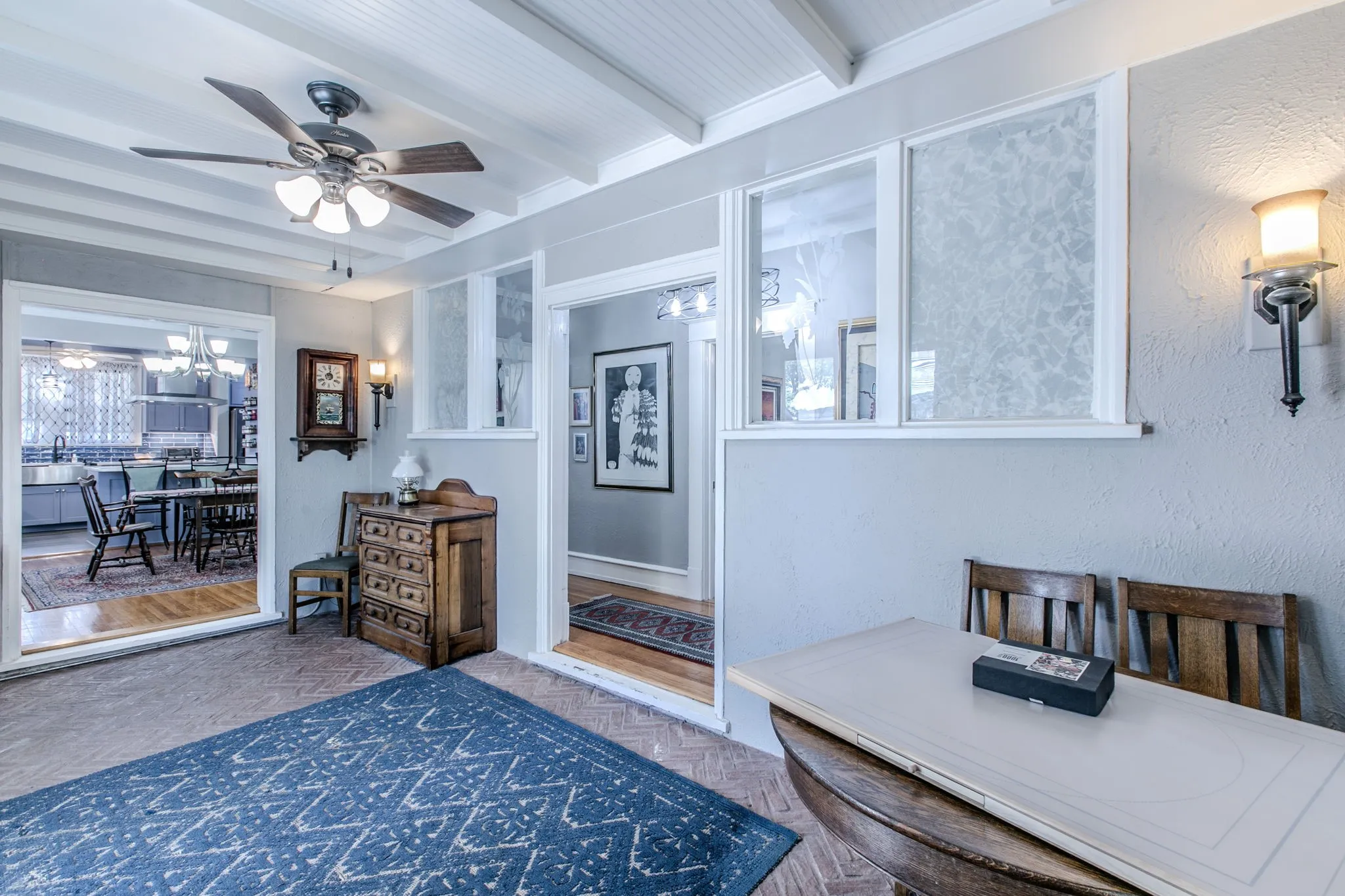 Single Family Residence For Sale in Mc Lennan County , 2512 Austin Avenue, Waco, Texas 76710, 4 Bedroom, 3 Bathroom, Garage spaces, 2,686 Sqft, built in 1929, mls#21358027, Real Estate Agent in Waco, Homes For Sale in Mc Lennan county, Homes For Sale in Waco, Realtor in Waco Texas, Real Estate Brokerage Independent Realty Texas, Luminita Cordes Realtor