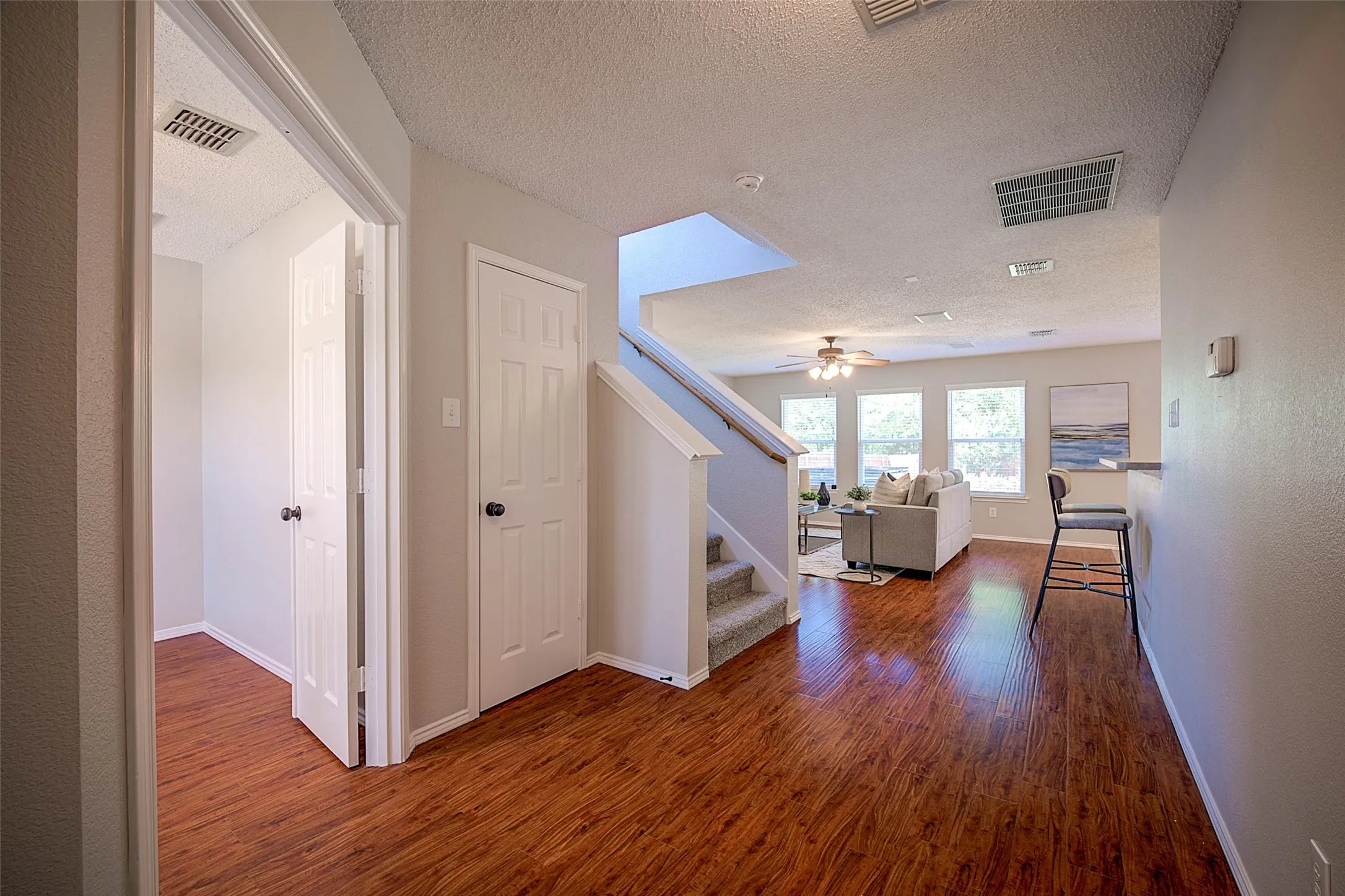 Single Family Residence For Sale in Collin County , 1314 Post Oak Trail, Anna, Texas 75409, 3 Bedroom, 3 Bathroom, 2 Garage spaces, 2,229 Sqft, built in 2003, mls#21358528, Real Estate Agent in Anna, Homes For Sale in Collin county, Homes For Sale in Anna, Realtor in Anna Texas, Real Estate Brokerage Independent Realty Texas, Luminita Cordes Realtor