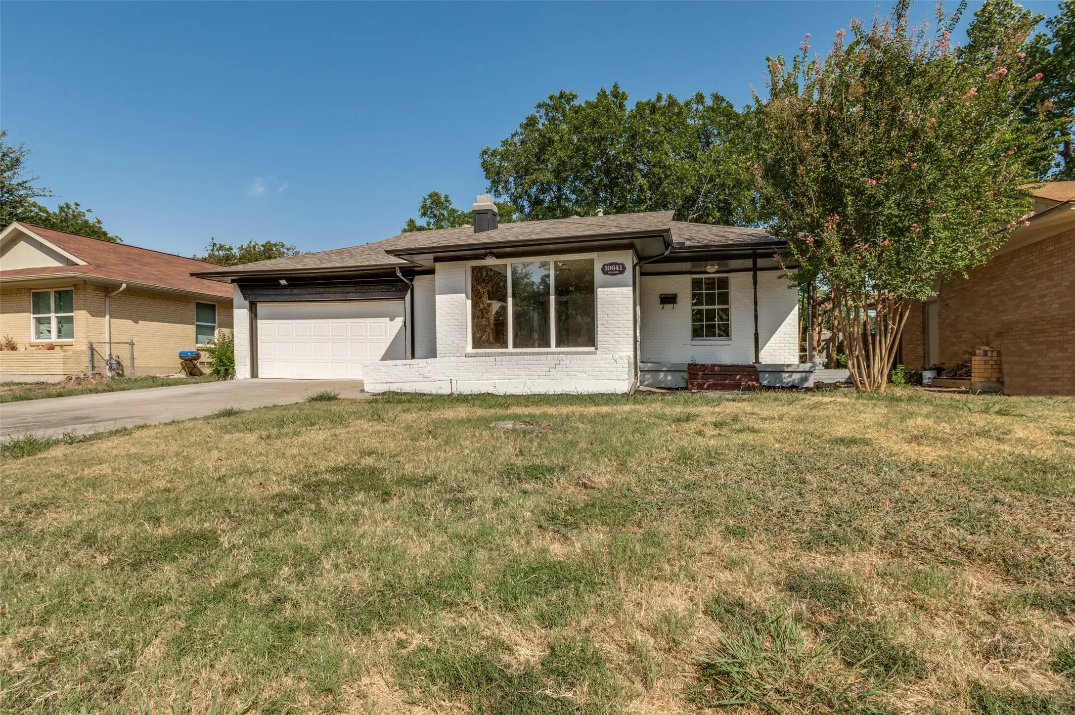 Single Family Residence For Sale in Dallas County , 10641 Channel Drive, Dallas, Texas 75229, 3 Bedroom, 2 Bathroom, 2 Garage spaces, 1,406 Sqft, built in 1955, mls#21358524, Real Estate Agent in Dallas, Homes For Sale in Dallas county, Homes For Sale in Dallas, Realtor in Dallas Texas, Real Estate Brokerage Independent Realty Texas, Luminita Cordes Realtor