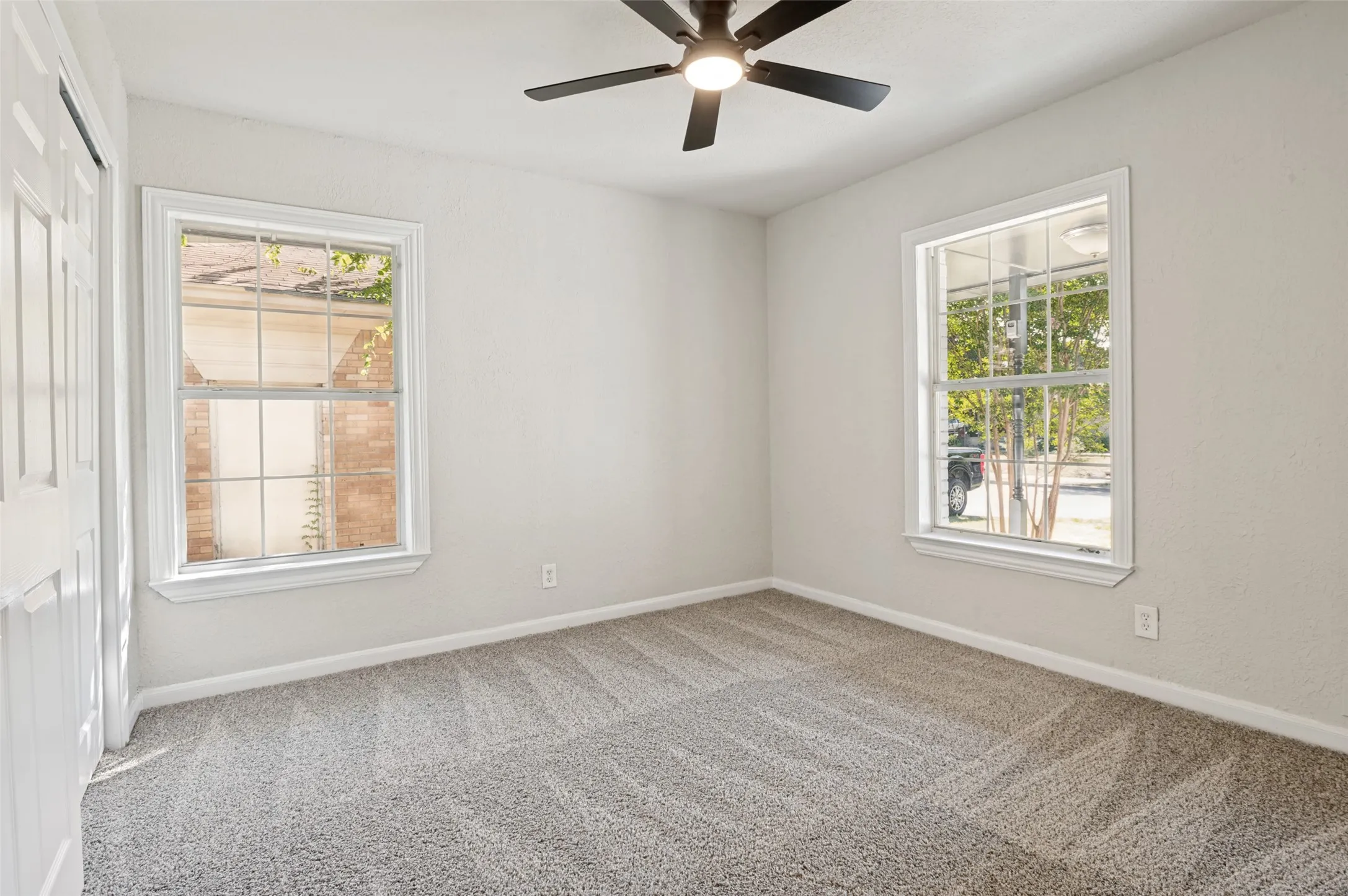Single Family Residence For Sale in Dallas County , 10641 Channel Drive, Dallas, Texas 75229, 3 Bedroom, 2 Bathroom, 2 Garage spaces, 1,406 Sqft, built in 1955, mls#21358524, Real Estate Agent in Dallas, Homes For Sale in Dallas county, Homes For Sale in Dallas, Realtor in Dallas Texas, Real Estate Brokerage Independent Realty Texas, Luminita Cordes Realtor