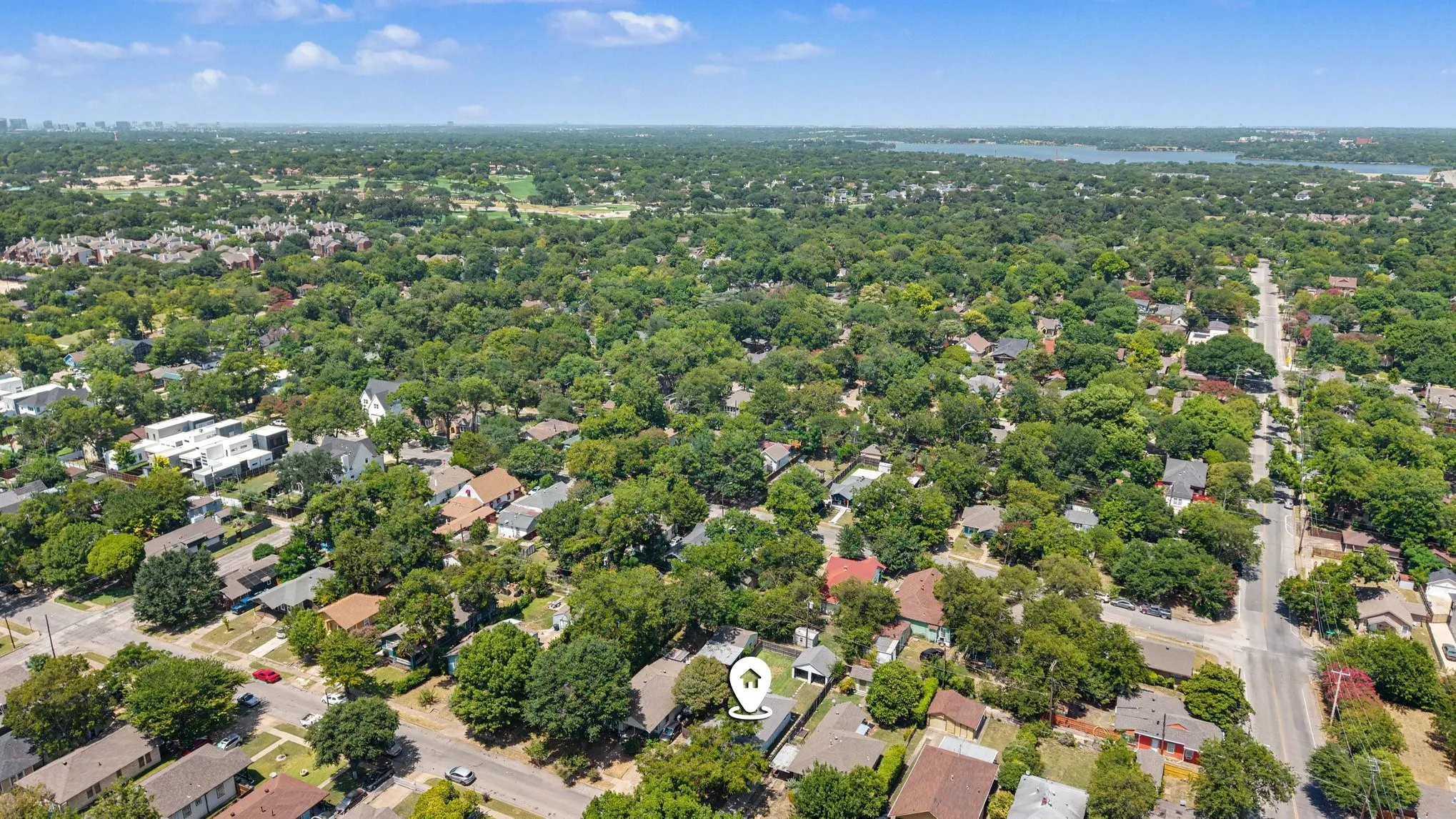 Single Family Residence For Sale in Dallas County , 700 Cristler Avenue, Dallas, Texas 75223, 2 Bedroom, 2 Bathroom, Garage spaces, 1,288 Sqft, built in 1916, mls#21346056, Real Estate Agent in Dallas, Homes For Sale in Dallas county, Homes For Sale in Dallas, Realtor in Dallas Texas, Real Estate Brokerage Independent Realty Texas, Luminita Cordes Realtor