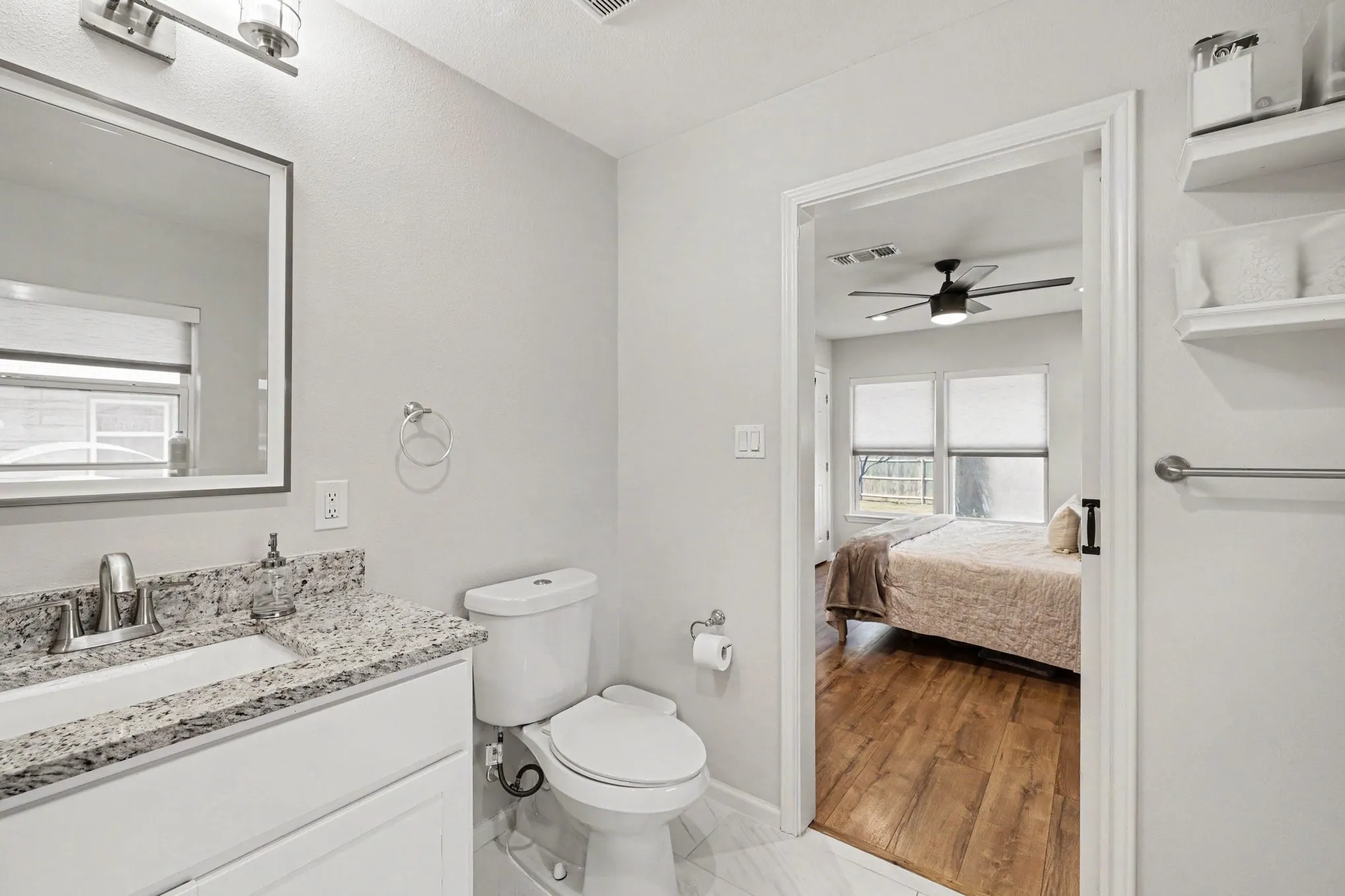 Single Family Residence For Sale in Dallas County , 700 Cristler Avenue, Dallas, Texas 75223, 2 Bedroom, 2 Bathroom, Garage spaces, 1,288 Sqft, built in 1916, mls#21346056, Real Estate Agent in Dallas, Homes For Sale in Dallas county, Homes For Sale in Dallas, Realtor in Dallas Texas, Real Estate Brokerage Independent Realty Texas, Luminita Cordes Realtor