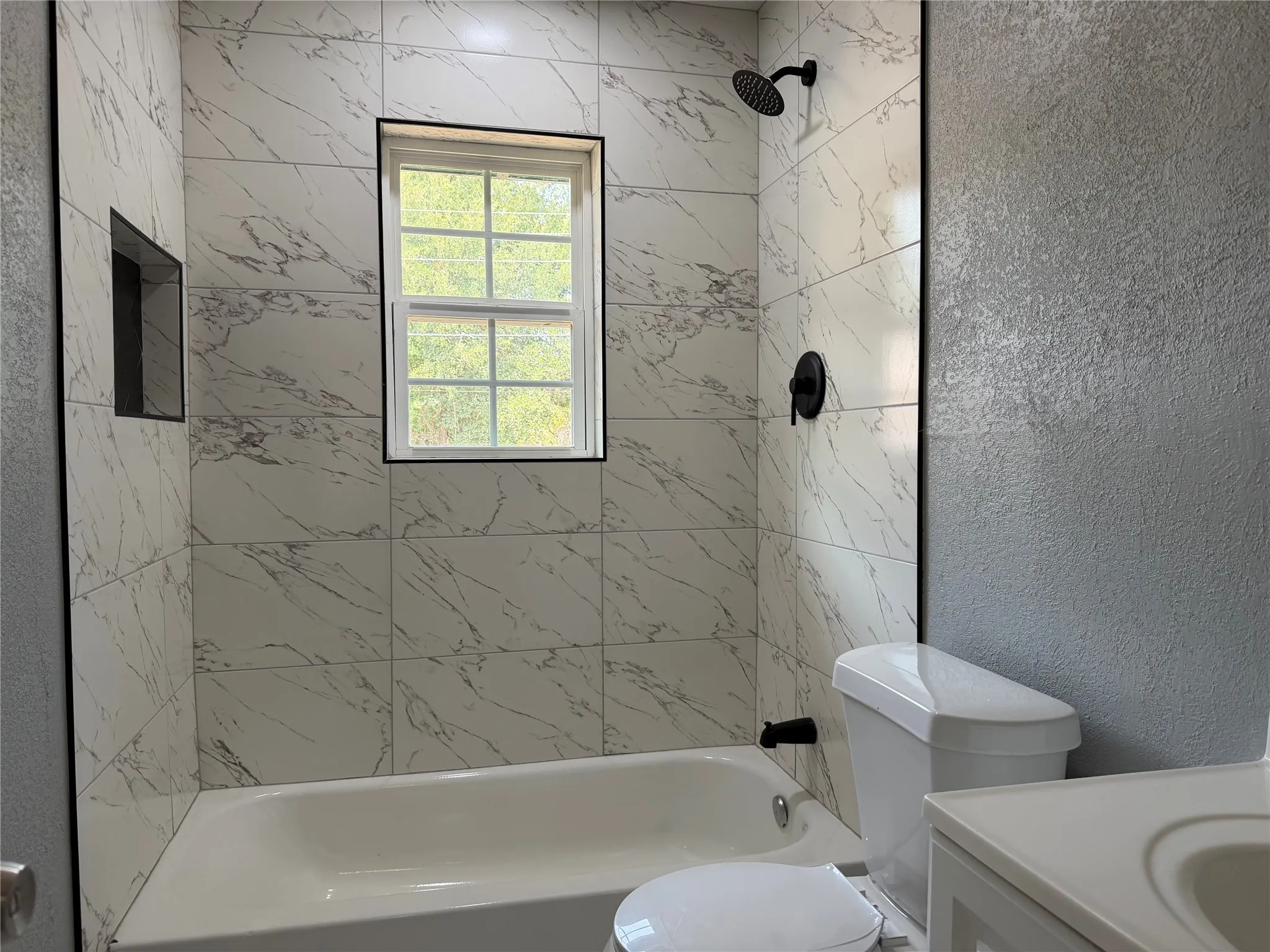 Duplex For Rent in Tarrant County , 2506 Normont Circle, Fort Worth, Texas 76103, 2 Bedroom, 1 Bathroom, 1 Garage spaces, 774 Sqft, built in 1954, mls#21358546, Real Estate Agent in Fort Worth, Homes For Rent in Tarrant county, Homes For Rent in Fort Worth, Realtor in Fort Worth Texas, Real Estate Brokerage Independent Realty Texas, Luminita Cordes Realtor