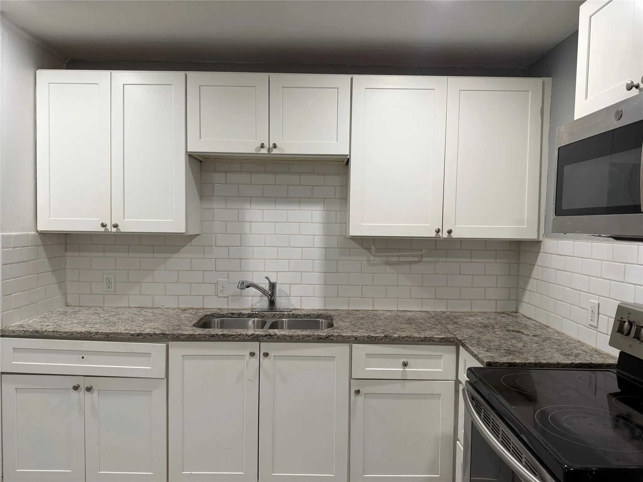Duplex For Rent in Tarrant County , 2507 Normont Circle, Fort Worth, Texas 76103, 2 Bedroom, 1 Bathroom, 1 Garage spaces, 774 Sqft, built in 1954, mls#21358547, Real Estate Agent in Fort Worth, Homes For Rent in Tarrant county, Homes For Rent in Fort Worth, Realtor in Fort Worth Texas, Real Estate Brokerage Independent Realty Texas, Luminita Cordes Realtor