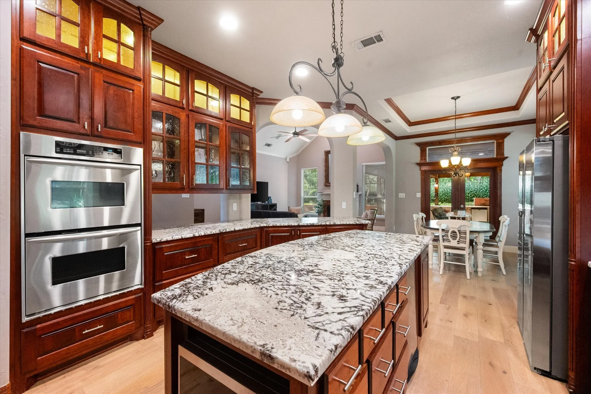 Single Family Residence For Sale in Johnson County , 3400 Wild Oaks Court, Burleson, Texas 76028, 5 Bedroom, 5 Bathroom, 4 Garage spaces, 4,224 Sqft, built in 1995, mls#21358500, Real Estate Agent in Burleson, Homes For Sale in Johnson county, Homes For Sale in Burleson, Realtor in Burleson Texas, Real Estate Brokerage Independent Realty Texas, Luminita Cordes Realtor