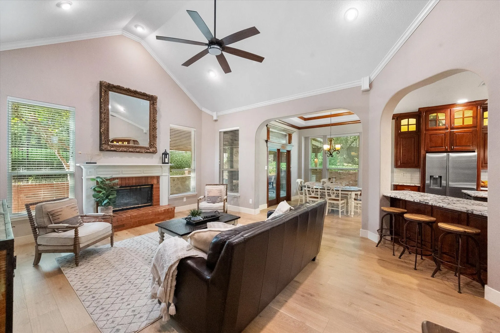 Single Family Residence For Sale in Johnson County , 3400 Wild Oaks Court, Burleson, Texas 76028, 5 Bedroom, 5 Bathroom, 4 Garage spaces, 4,224 Sqft, built in 1995, mls#21358500, Real Estate Agent in Burleson, Homes For Sale in Johnson county, Homes For Sale in Burleson, Realtor in Burleson Texas, Real Estate Brokerage Independent Realty Texas, Luminita Cordes Realtor
