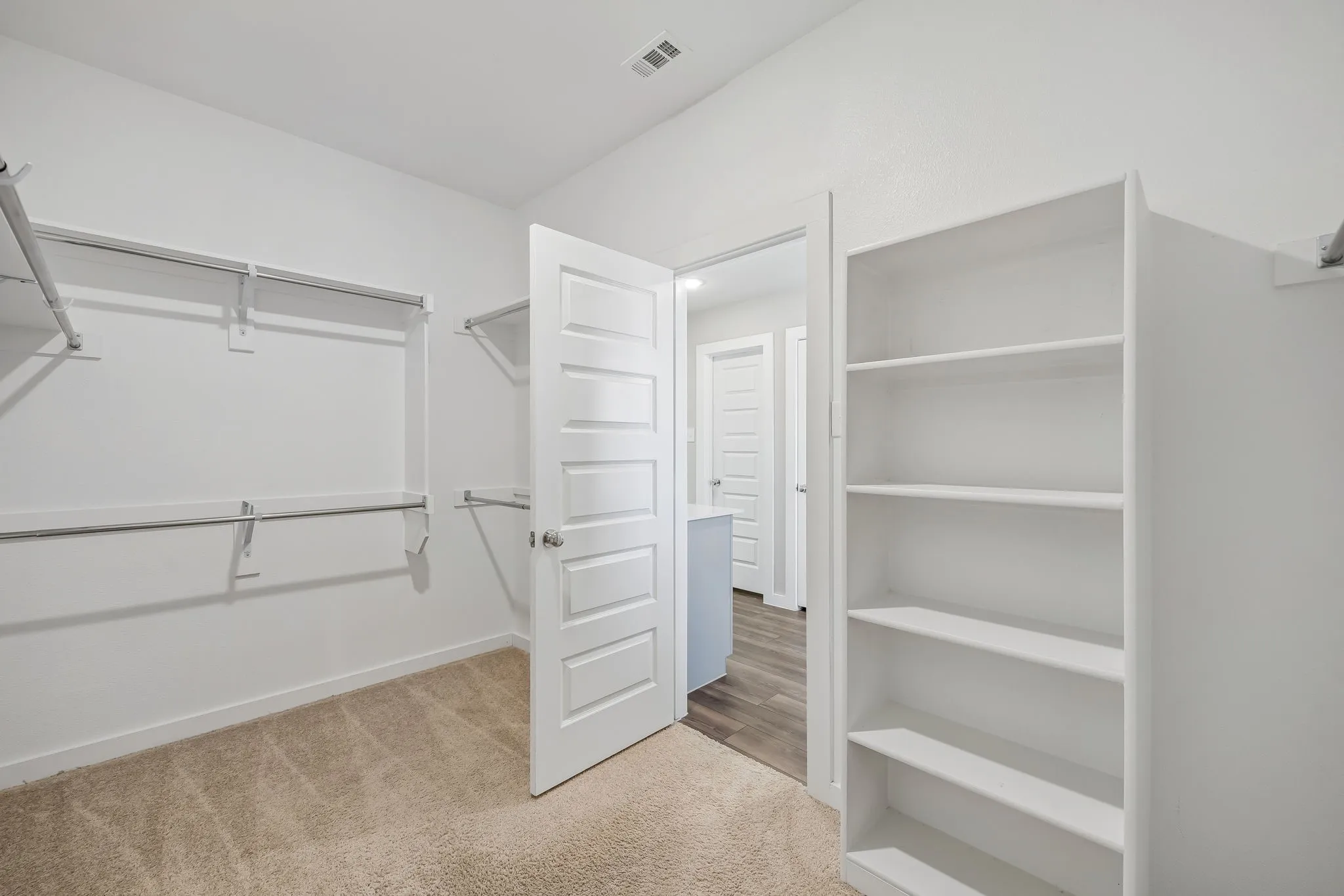 Single Family Residence For Sale in Collin County , 2524 Gaulding Street, Royse City, Texas 75189, 3 Bedroom, 3 Bathroom, 2 Garage spaces, 1,939 Sqft, built in 2022, mls#21356784, Real Estate Agent in Royse City, Homes For Sale in Collin county, Homes For Sale in Royse City, Realtor in Royse City Texas, Real Estate Brokerage Independent Realty Texas, Luminita Cordes Realtor