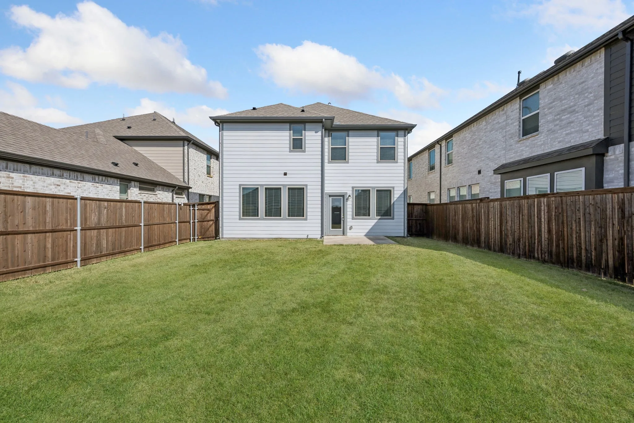 Single Family Residence For Sale in Collin County , 2524 Gaulding Street, Royse City, Texas 75189, 3 Bedroom, 3 Bathroom, 2 Garage spaces, 1,939 Sqft, built in 2022, mls#21356784, Real Estate Agent in Royse City, Homes For Sale in Collin county, Homes For Sale in Royse City, Realtor in Royse City Texas, Real Estate Brokerage Independent Realty Texas, Luminita Cordes Realtor