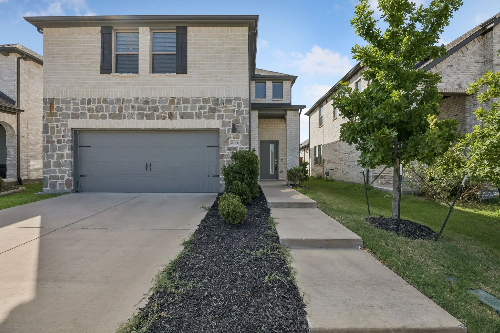 Single Family Residence For Sale in Collin County , 2524 Gaulding Street, Royse City, Texas 75189, 3 Bedroom, 3 Bathroom, 2 Garage spaces, 1,939 Sqft, built in 2022, mls#21356784, Real Estate Agent in Royse City, Homes For Sale in Collin county, Homes For Sale in Royse City, Realtor in Royse City Texas, Real Estate Brokerage Independent Realty Texas, Luminita Cordes Realtor