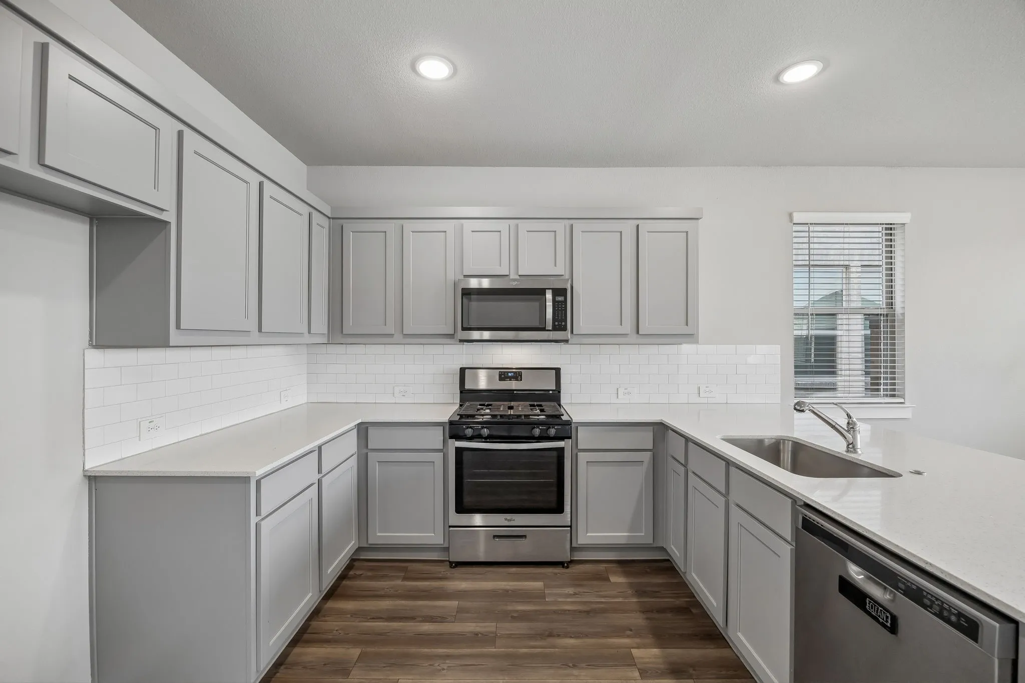 Single Family Residence For Sale in Collin County , 2524 Gaulding Street, Royse City, Texas 75189, 3 Bedroom, 3 Bathroom, 2 Garage spaces, 1,939 Sqft, built in 2022, mls#21356784, Real Estate Agent in Royse City, Homes For Sale in Collin county, Homes For Sale in Royse City, Realtor in Royse City Texas, Real Estate Brokerage Independent Realty Texas, Luminita Cordes Realtor