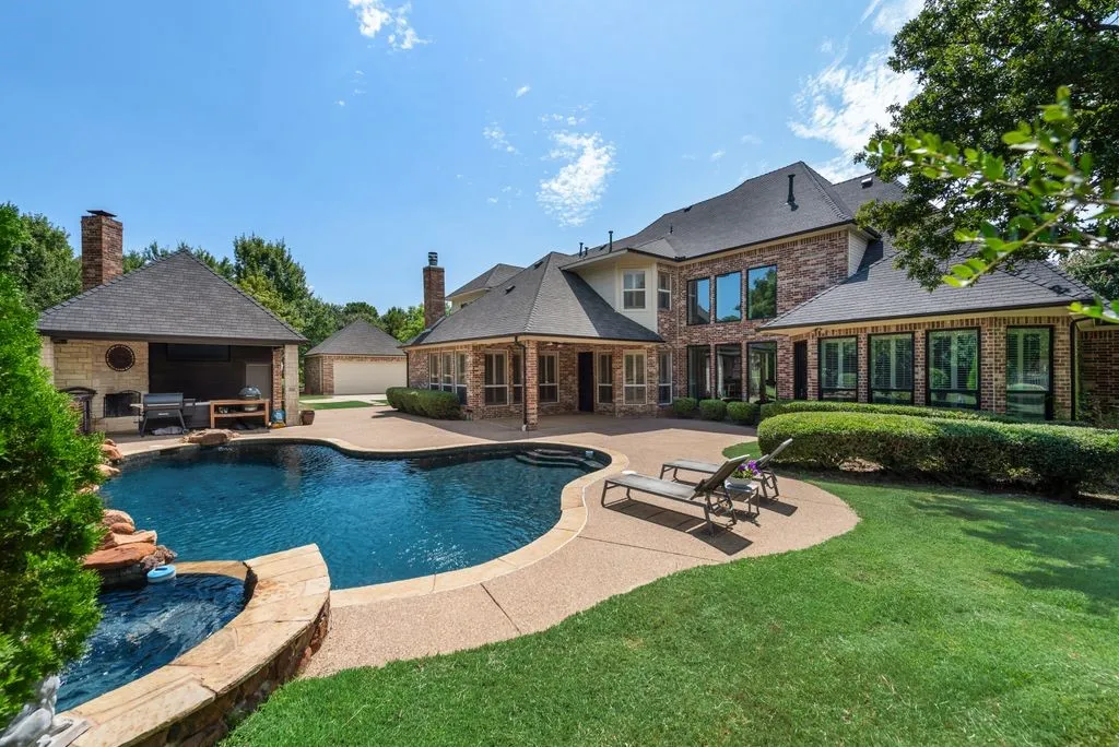 Single Family Residence For Sale in Tarrant County , 1917 Queensbridge Court, Keller, Texas 76262, 5 Bedroom, 6 Bathroom, 5 Garage spaces, 5,176 Sqft, built in 2000, mls#21308815, Real Estate Agent in Keller, Homes For Sale in Tarrant county, Homes For Sale in Keller, Realtor in Keller Texas, Real Estate Brokerage Independent Realty Texas, Luminita Cordes Realtor