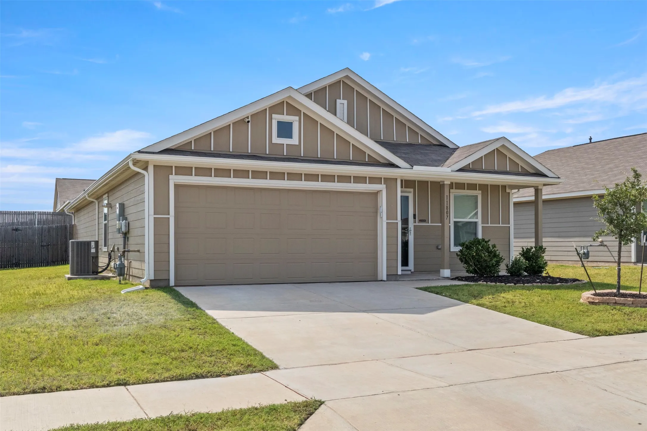 Single Family Residence For Rent in Denton County , 11807 Marcellus Way, Justin, Texas 76247, 4 Bedroom, 2 Bathroom, 2 Garage spaces, 1,668 Sqft, built in 2023, mls#21358560, Real Estate Agent in Justin, Homes For Rent in Denton county, Homes For Rent in Justin, Realtor in Justin Texas, Real Estate Brokerage Independent Realty Texas, Luminita Cordes Realtor