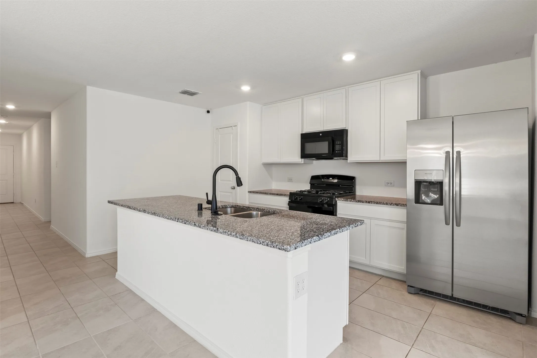 Single Family Residence For Rent in Denton County , 11807 Marcellus Way, Justin, Texas 76247, 4 Bedroom, 2 Bathroom, 2 Garage spaces, 1,668 Sqft, built in 2023, mls#21358560, Real Estate Agent in Justin, Homes For Rent in Denton county, Homes For Rent in Justin, Realtor in Justin Texas, Real Estate Brokerage Independent Realty Texas, Luminita Cordes Realtor