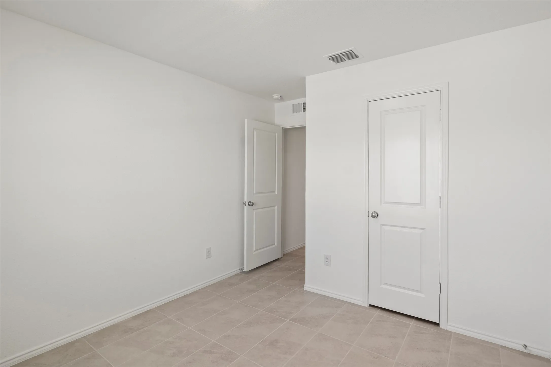 Single Family Residence For Rent in Denton County , 11807 Marcellus Way, Justin, Texas 76247, 4 Bedroom, 2 Bathroom, 2 Garage spaces, 1,668 Sqft, built in 2023, mls#21358560, Real Estate Agent in Justin, Homes For Rent in Denton county, Homes For Rent in Justin, Realtor in Justin Texas, Real Estate Brokerage Independent Realty Texas, Luminita Cordes Realtor