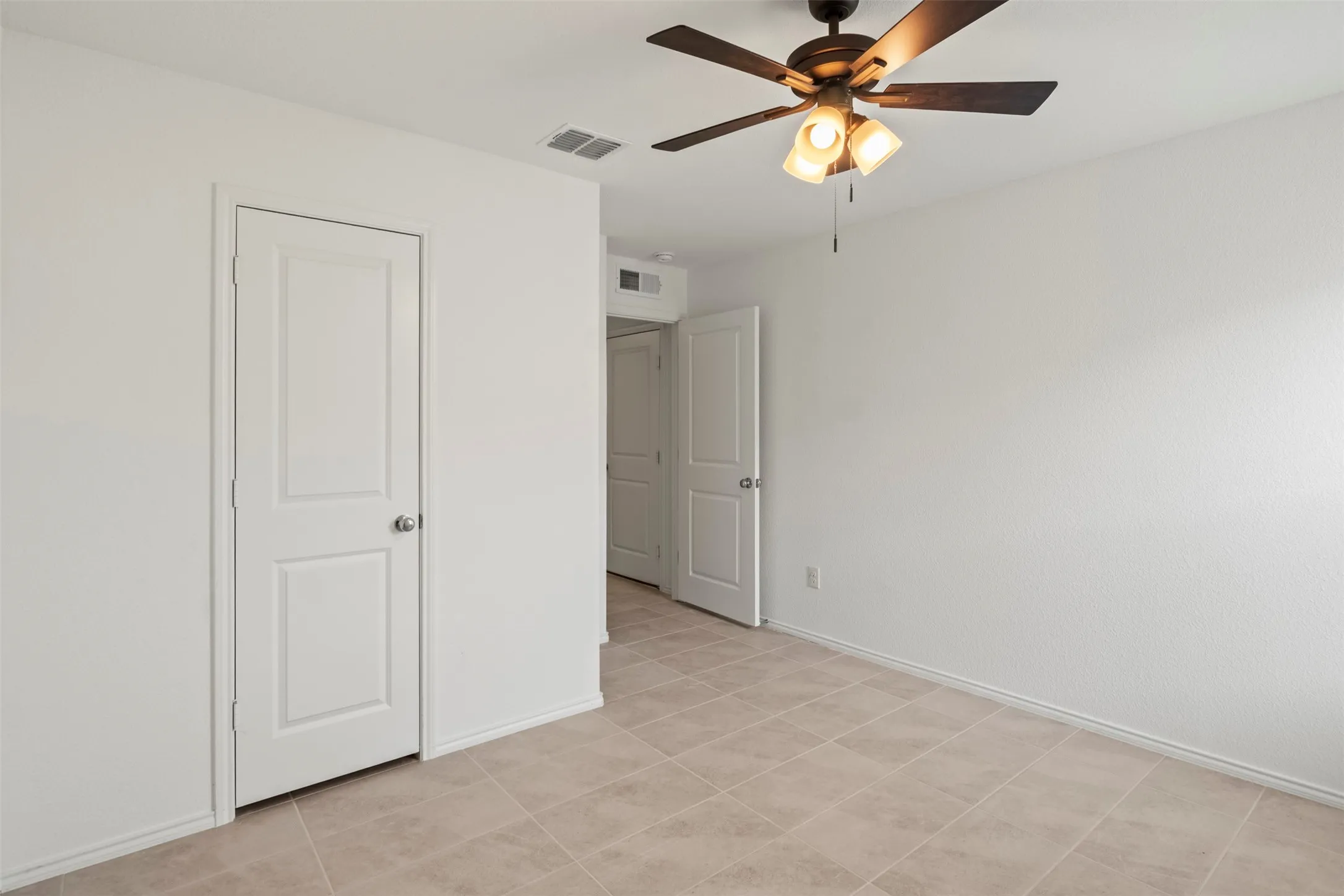 Single Family Residence For Rent in Denton County , 11807 Marcellus Way, Justin, Texas 76247, 4 Bedroom, 2 Bathroom, 2 Garage spaces, 1,668 Sqft, built in 2023, mls#21358560, Real Estate Agent in Justin, Homes For Rent in Denton county, Homes For Rent in Justin, Realtor in Justin Texas, Real Estate Brokerage Independent Realty Texas, Luminita Cordes Realtor