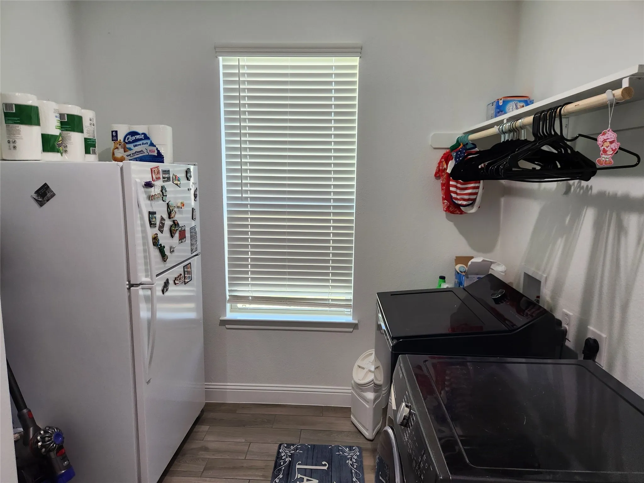 Single Family Residence For Rent in Tarrant County , 1000 Nogalito Avenue, Crowley, Texas 76036, 4 Bedroom, 3 Bathroom, 3 Garage spaces, 2,667 Sqft, built in 2023, Price $3,700, mls#21357598, Real Estate Agent in Crowley, Homes For Rent in Tarrant county, Homes For Rent in Crowley, Realtor in Crowley Texas, Real Estate Brokerage Independent Realty Texas, Luminita Cordes Realtor
