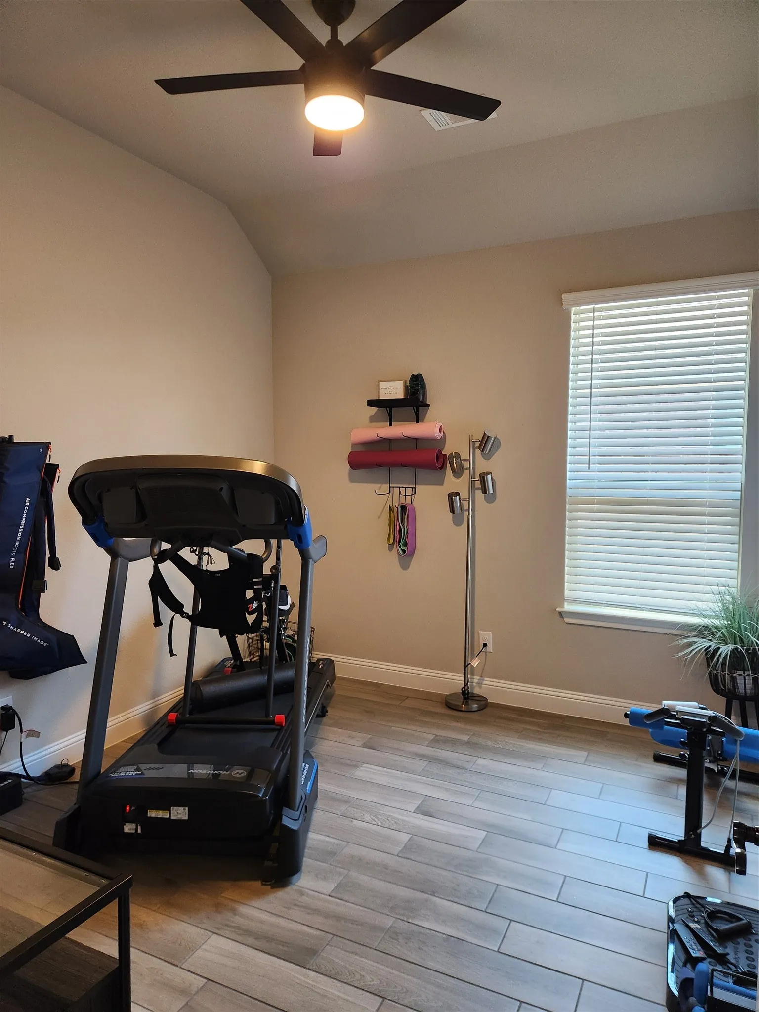 Single Family Residence For Rent in Tarrant County , 1000 Nogalito Avenue, Crowley, Texas 76036, 4 Bedroom, 3 Bathroom, 3 Garage spaces, 2,667 Sqft, built in 2023, Price $3,700, mls#21357598, Real Estate Agent in Crowley, Homes For Rent in Tarrant county, Homes For Rent in Crowley, Realtor in Crowley Texas, Real Estate Brokerage Independent Realty Texas, Luminita Cordes Realtor