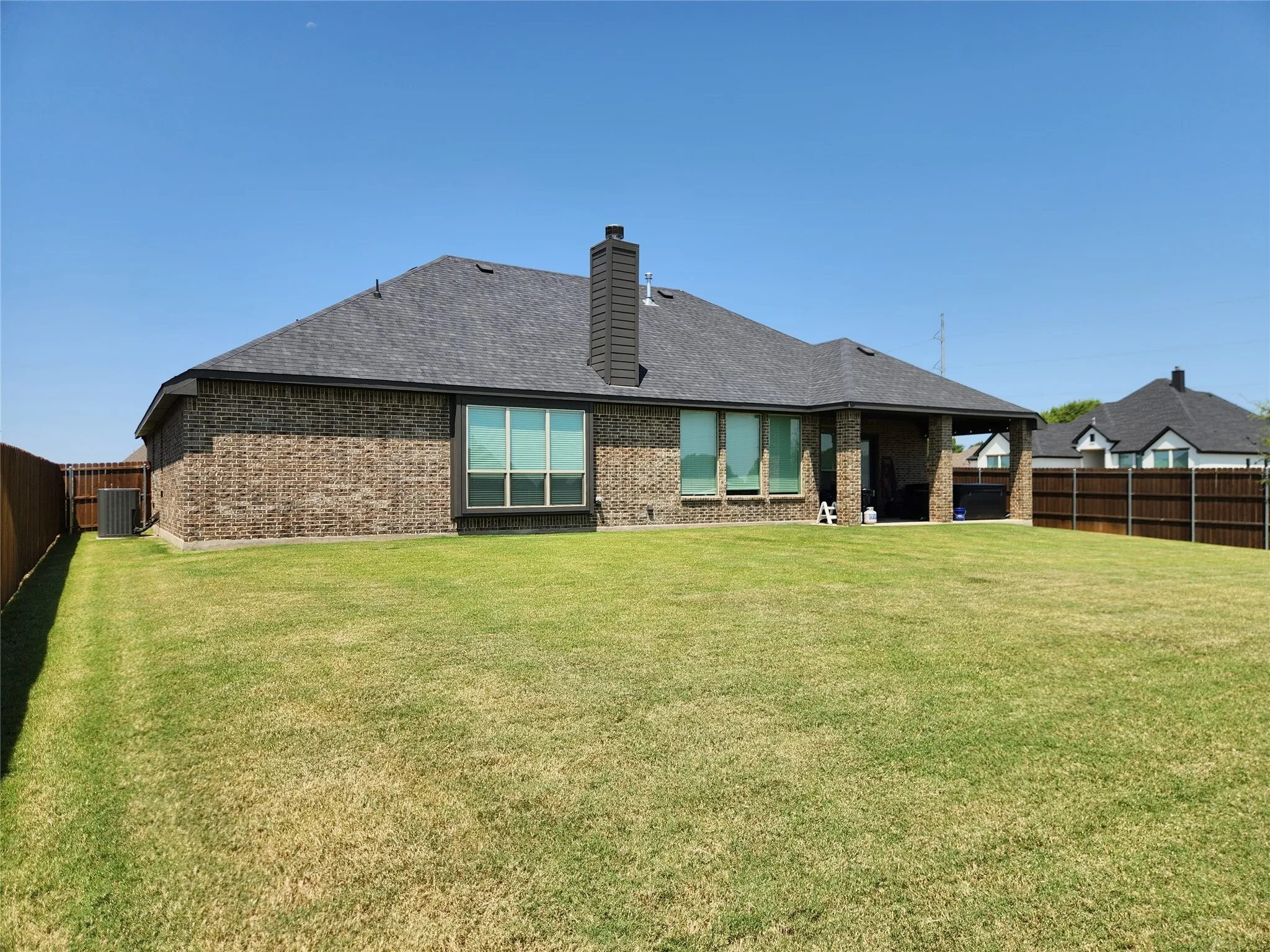 Single Family Residence For Rent in Tarrant County , 1000 Nogalito Avenue, Crowley, Texas 76036, 4 Bedroom, 3 Bathroom, 3 Garage spaces, 2,667 Sqft, built in 2023, Price $3,700, mls#21357598, Real Estate Agent in Crowley, Homes For Rent in Tarrant county, Homes For Rent in Crowley, Realtor in Crowley Texas, Real Estate Brokerage Independent Realty Texas, Luminita Cordes Realtor