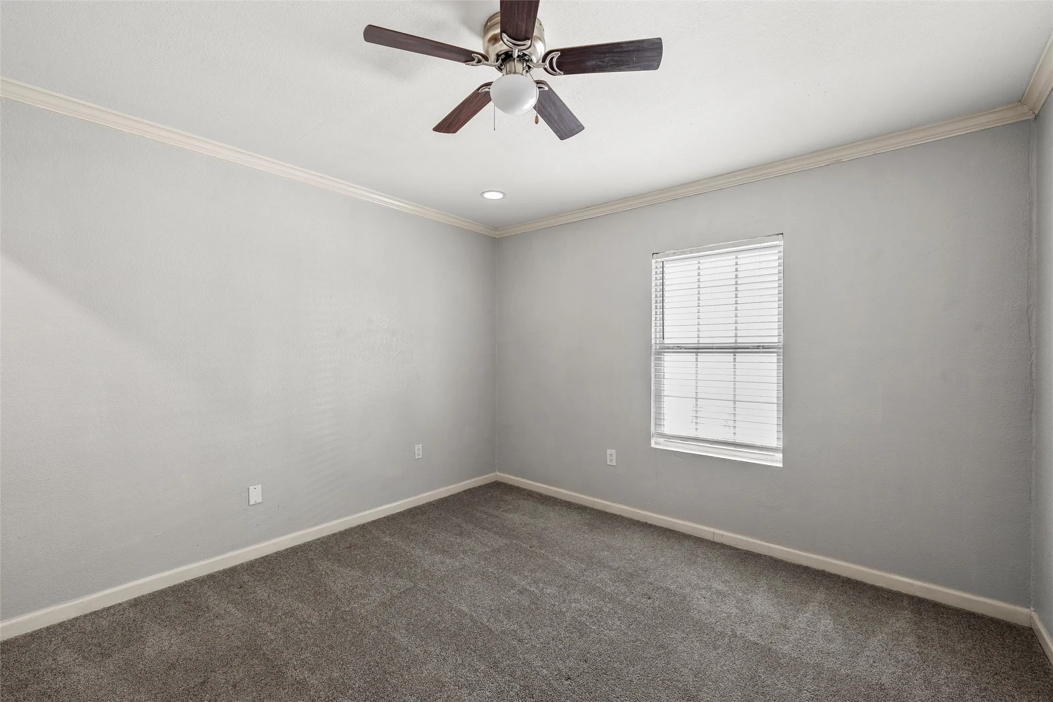 Single Family Residence For Sale in Mc Lennan County , 1807 S 19th Street, Waco, Texas 76706, 4 Bedroom, 2 Bathroom, Garage spaces, 1,904 Sqft, built in 1940, mls#21357049, Real Estate Agent in Waco, Homes For Sale in Mc Lennan county, Homes For Sale in Waco, Realtor in Waco Texas, Real Estate Brokerage Independent Realty Texas, Luminita Cordes Realtor
