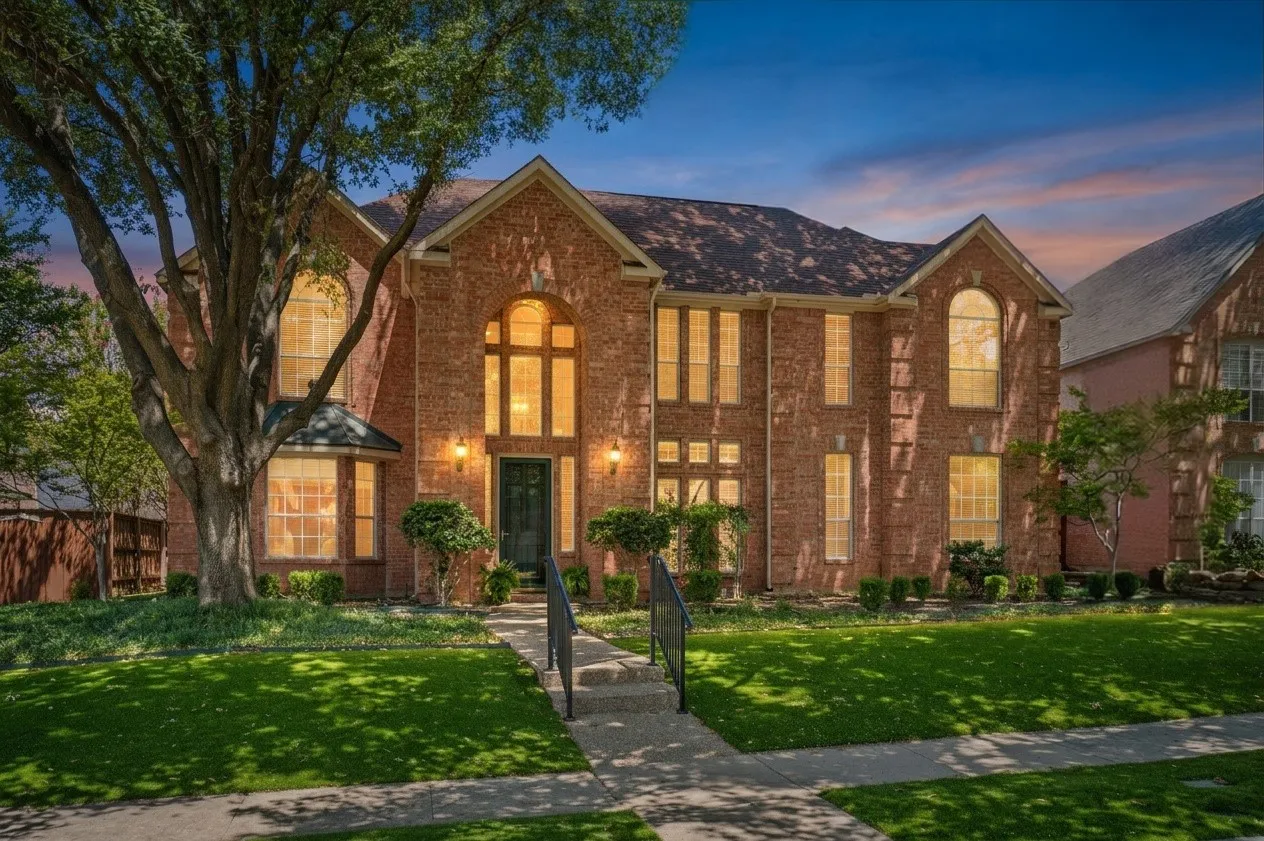 Single Family Residence For Sale in Collin County , 4309 Mckavett Drive, Plano, Texas 75024, 4 Bedroom, 4 Bathroom, 2 Garage spaces, 4,146 Sqft, built in 1992, mls#21346153, Real Estate Agent in Plano, Homes For Sale in Collin county, Homes For Sale in Plano, Realtor in Plano Texas, Real Estate Brokerage Independent Realty Texas, Luminita Cordes Realtor