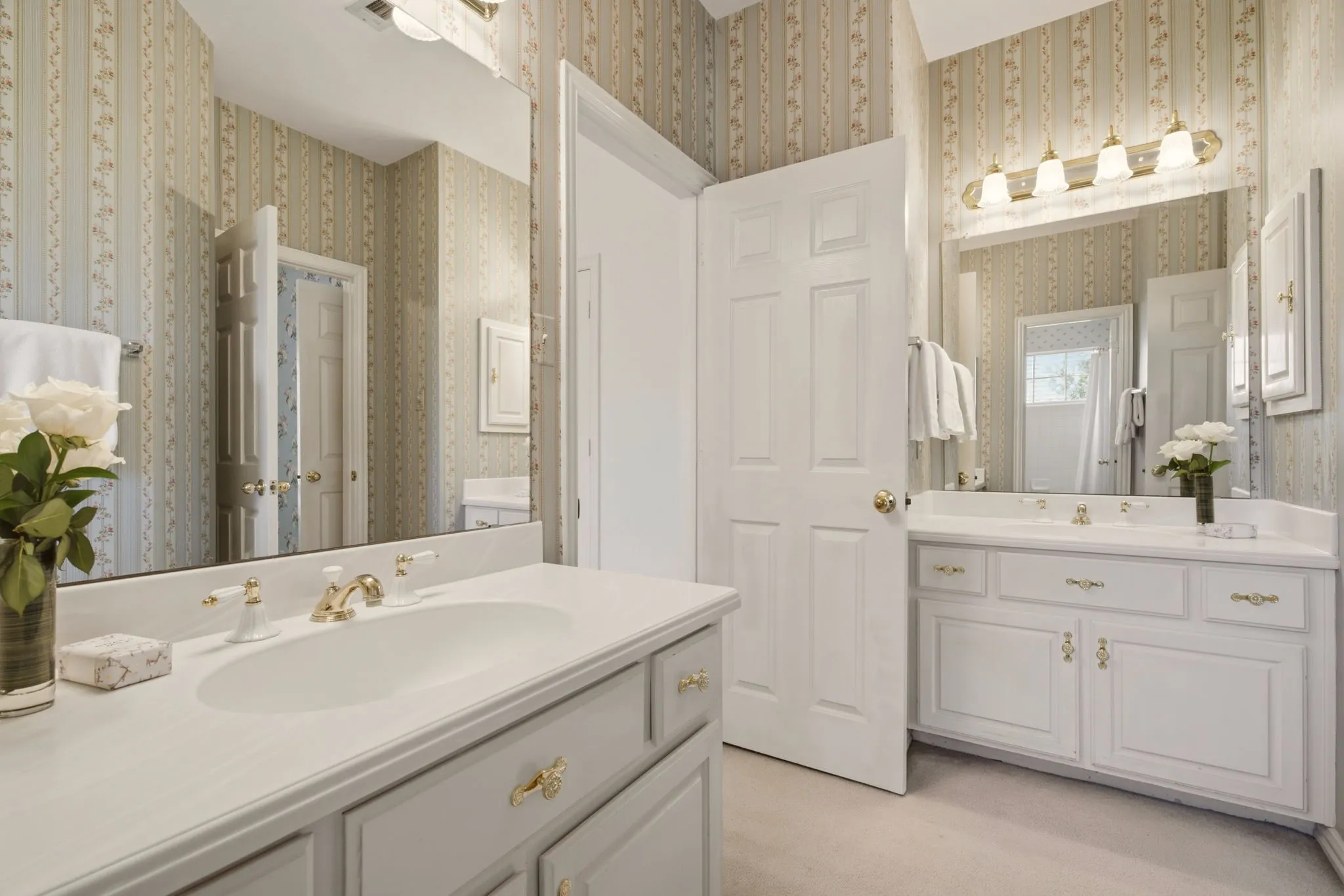 Full bath between upstairs bedroom 2 and 3.