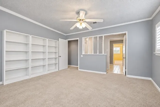 Single Family Residence For Sale in Denton County , 2942 Trails End, Aubrey, Texas 76227, 5 Bedroom, 3 Bathroom, 2 Garage spaces, 3,388 Sqft, built in 1980, mls#21352168, Real Estate Agent in Aubrey, Homes For Sale in Denton county, Homes For Sale in Aubrey, Realtor in Aubrey Texas, Real Estate Brokerage Independent Realty Texas, Luminita Cordes Realtor