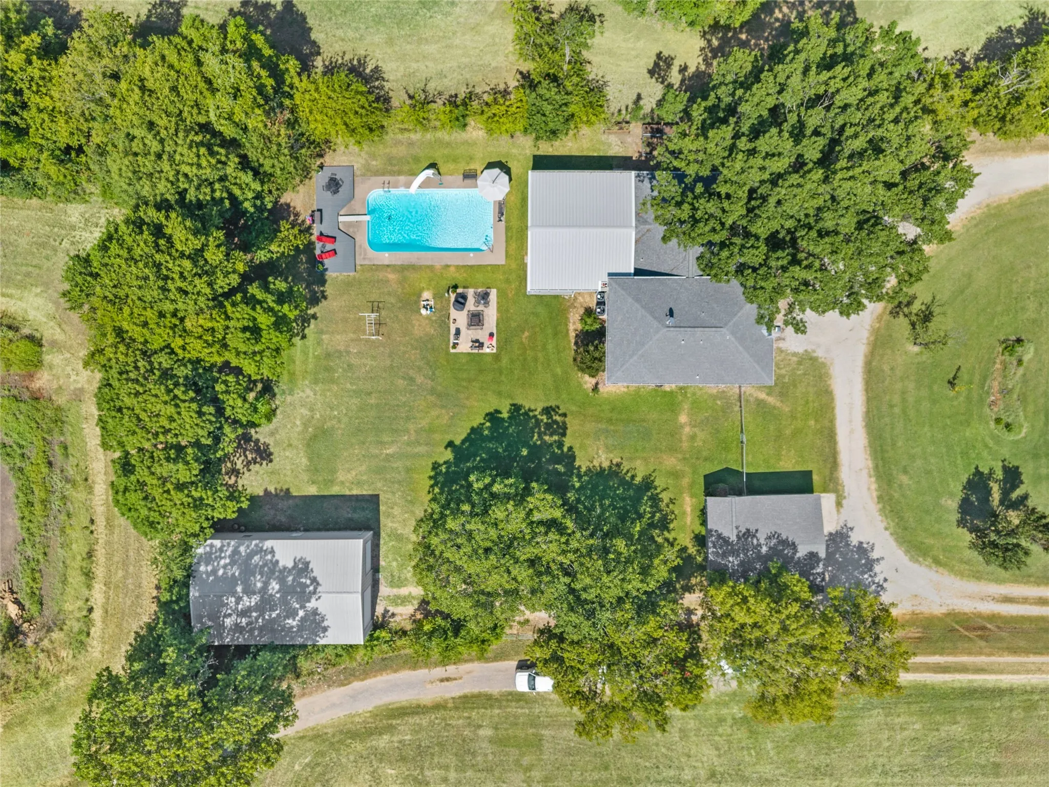 Overhead of structures