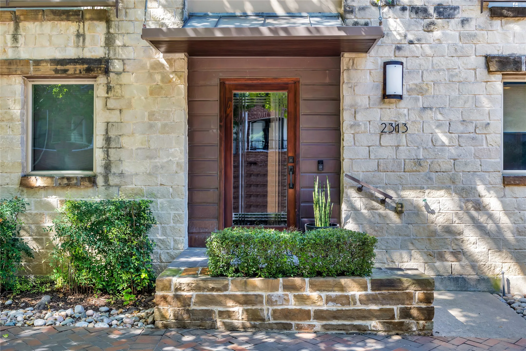 Townhouse For Sale in Dallas County , 2313 Clark Street, Dallas, Texas 75204, 3 Bedroom, 4 Bathroom, 2 Garage spaces, 2,353 Sqft, built in 2004, mls#21331790, Real Estate Agent in Dallas, Homes For Sale in Dallas county, Homes For Sale in Dallas, Realtor in Dallas Texas, Real Estate Brokerage Independent Realty Texas, Luminita Cordes Realtor