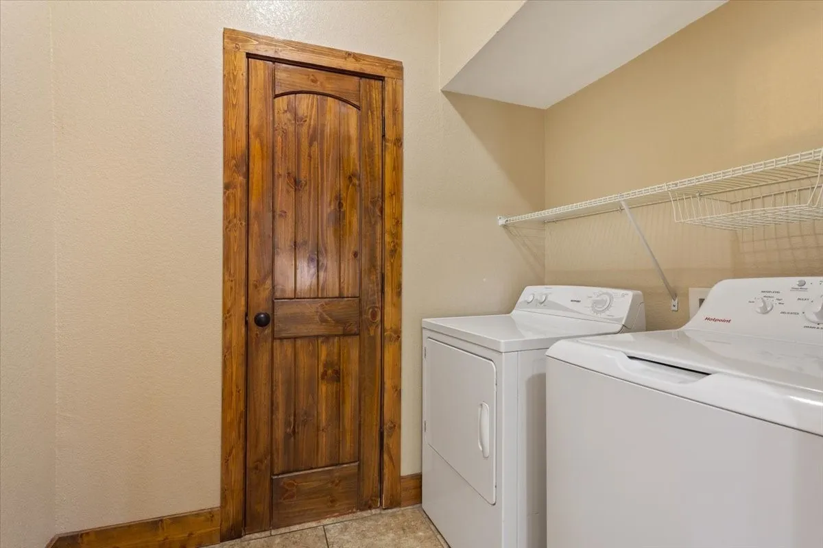 Single Family Residence For Sale in Mc Lennan County , 9142 5TH Street, Crawford, Texas 76638, 3 Bedroom, 2 Bathroom, Garage spaces, 1,384 Sqft, built in 1903, Price $235,000, mls#21354138, Real Estate Agent in Crawford, Homes For Sale in Mc Lennan county, Homes For Sale in Crawford, Realtor in Crawford Texas, Real Estate Brokerage Independent Realty Texas, Luminita Cordes Realtor