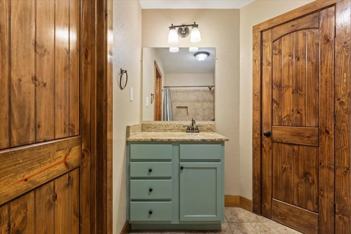 Single Family Residence For Sale in Mc Lennan County , 9142 5TH Street, Crawford, Texas 76638, 3 Bedroom, 2 Bathroom, Garage spaces, 1,384 Sqft, built in 1903, Price $235,000, mls#21354138, Real Estate Agent in Crawford, Homes For Sale in Mc Lennan county, Homes For Sale in Crawford, Realtor in Crawford Texas, Real Estate Brokerage Independent Realty Texas, Luminita Cordes Realtor