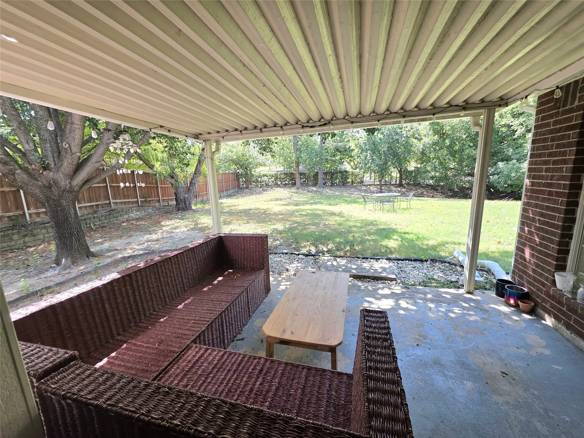 Single Family Residence For Rent in Rockwall County , 207 Julian Drive, Rockwall, Texas 75087, 3 Bedroom, 2 Bathroom, 2 Garage spaces, 2,280 Sqft, built in 1997, mls#21357178, Real Estate Agent in Rockwall, Homes For Rent in Rockwall county, Homes For Rent in Rockwall, Realtor in Rockwall Texas, Real Estate Brokerage Independent Realty Texas, Luminita Cordes Realtor