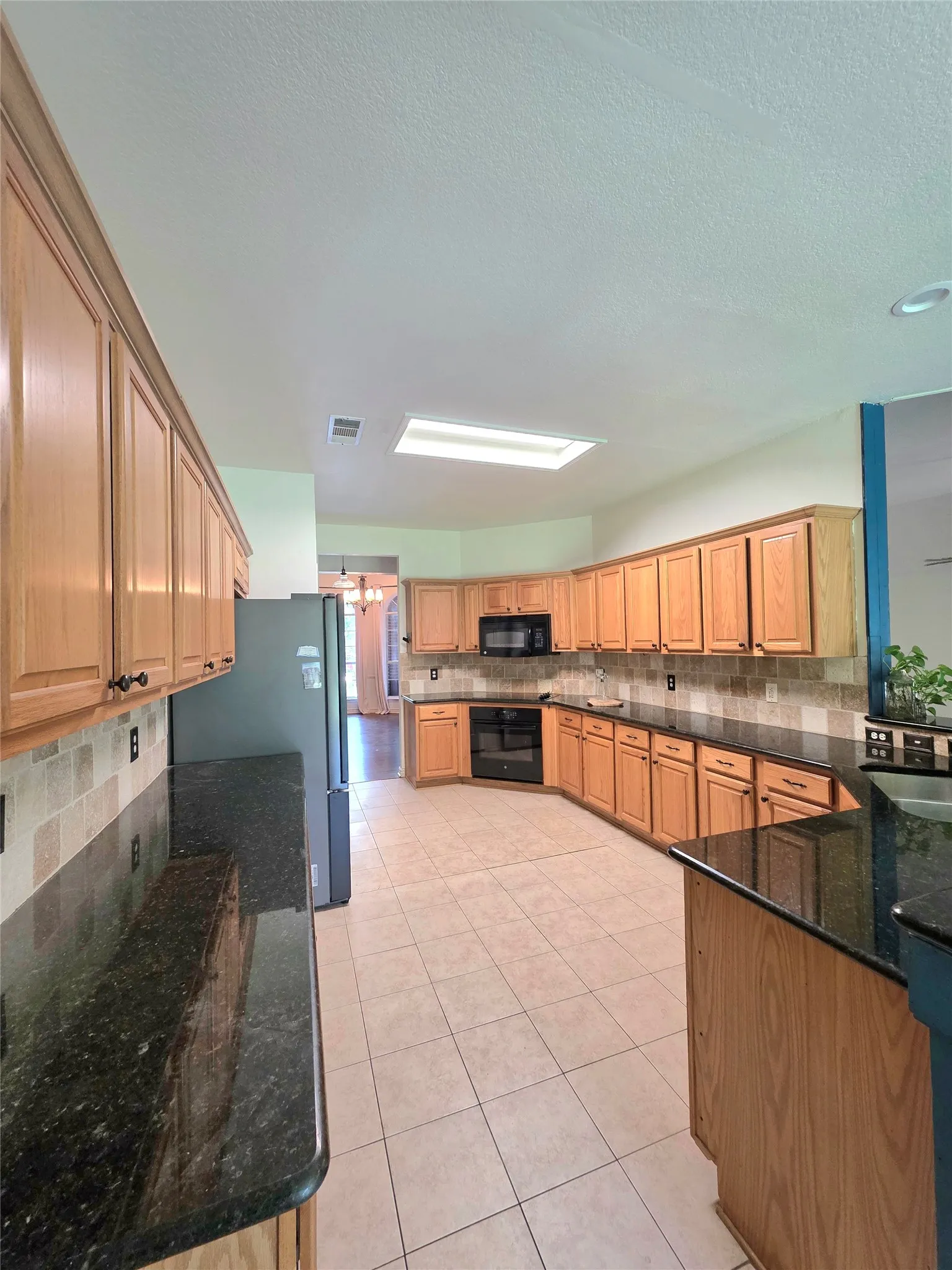 Single Family Residence For Rent in Rockwall County , 207 Julian Drive, Rockwall, Texas 75087, 3 Bedroom, 2 Bathroom, 2 Garage spaces, 2,280 Sqft, built in 1997, mls#21357178, Real Estate Agent in Rockwall, Homes For Rent in Rockwall county, Homes For Rent in Rockwall, Realtor in Rockwall Texas, Real Estate Brokerage Independent Realty Texas, Luminita Cordes Realtor