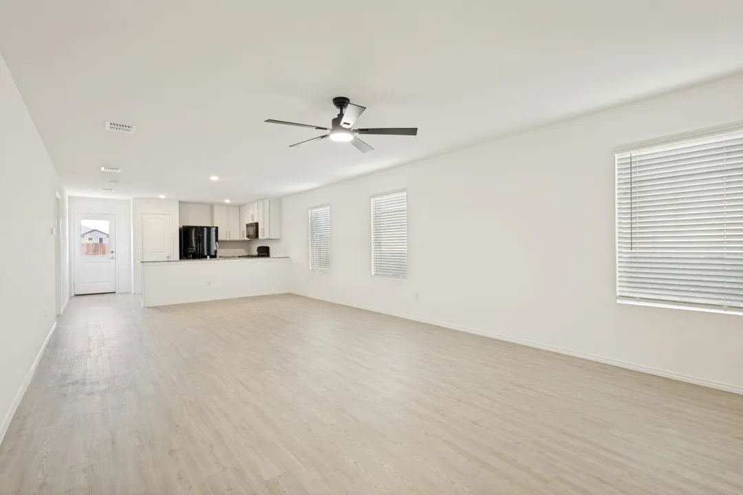 Single Family Residence For Rent in Collin County , 3037 Ashbrook Lane, Anna, Texas 75409, 3 Bedroom, 2 Bathroom, 2 Garage spaces, 1,490 Sqft, built in 2024, mls#21357929, Real Estate Agent in Anna, Homes For Rent in Collin county, Homes For Rent in Anna, Realtor in Anna Texas, Real Estate Brokerage Independent Realty Texas, Luminita Cordes Realtor